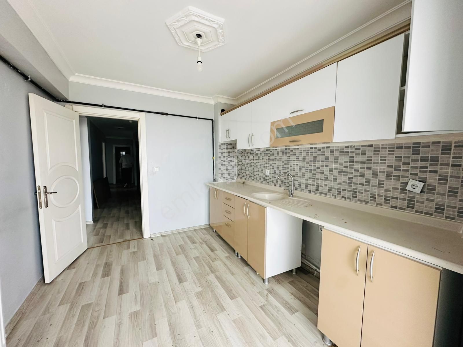 Mamak-ekin Mahallesinde Asansörlü 3+1 Ara Kat Satılık Daire !! - Görsel 2