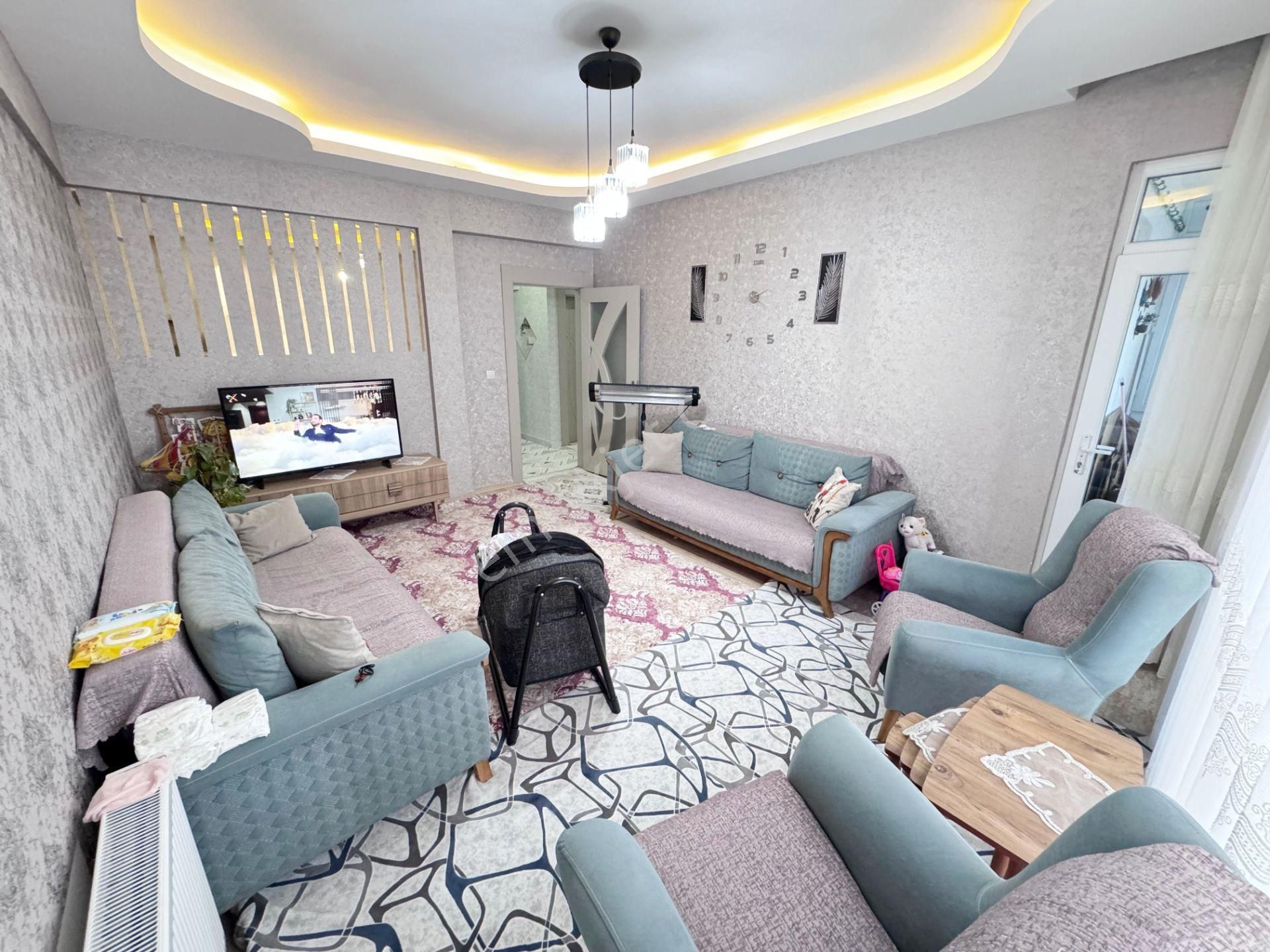 Karacaahmet'te Cam Balkonlu Bakımlı Masrafsız Arakat 2+1 - Görsel 7