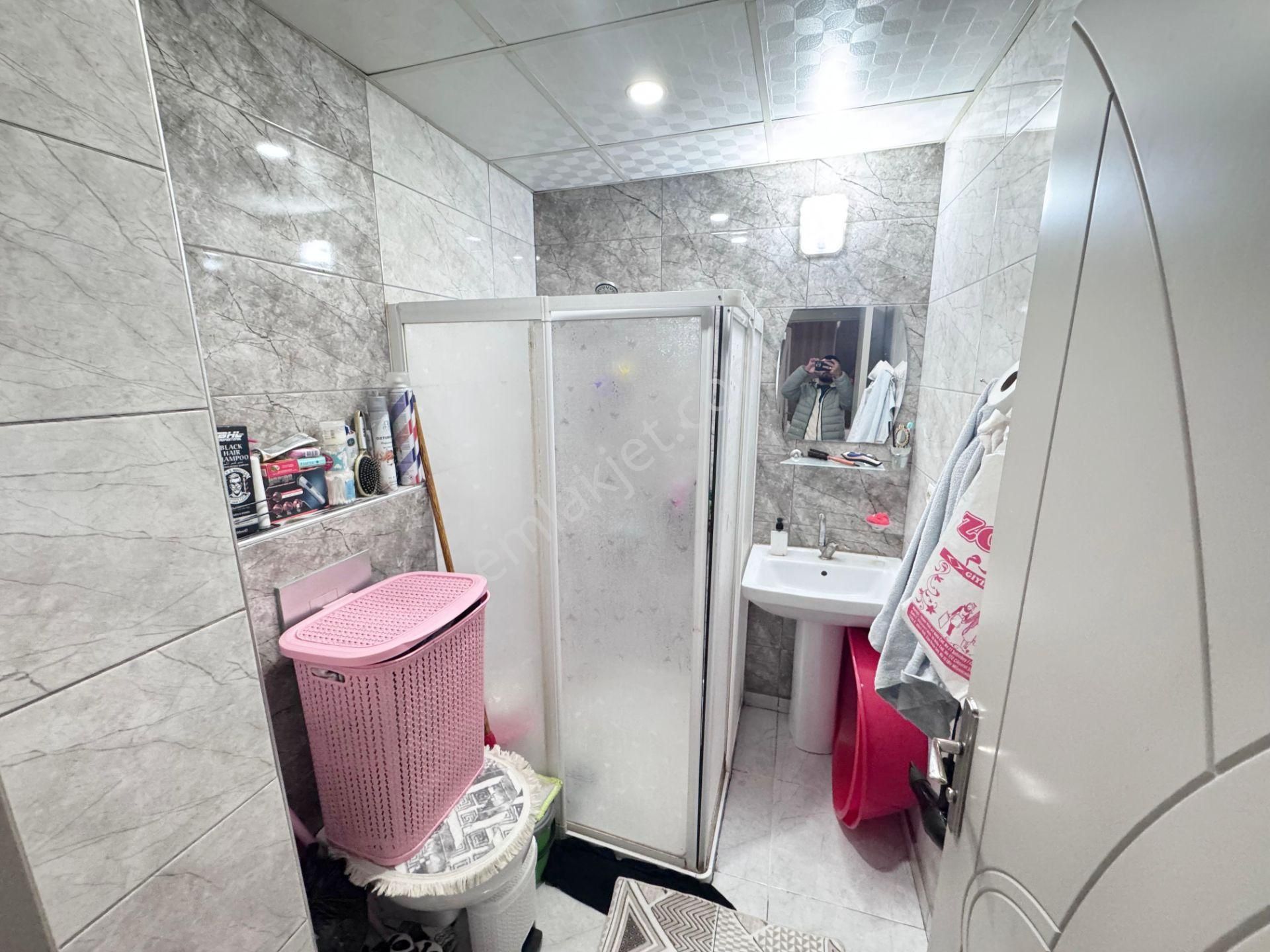 Karacaahmet'te Cam Balkonlu Bakımlı Masrafsız Arakat 2+1 - Görsel 12