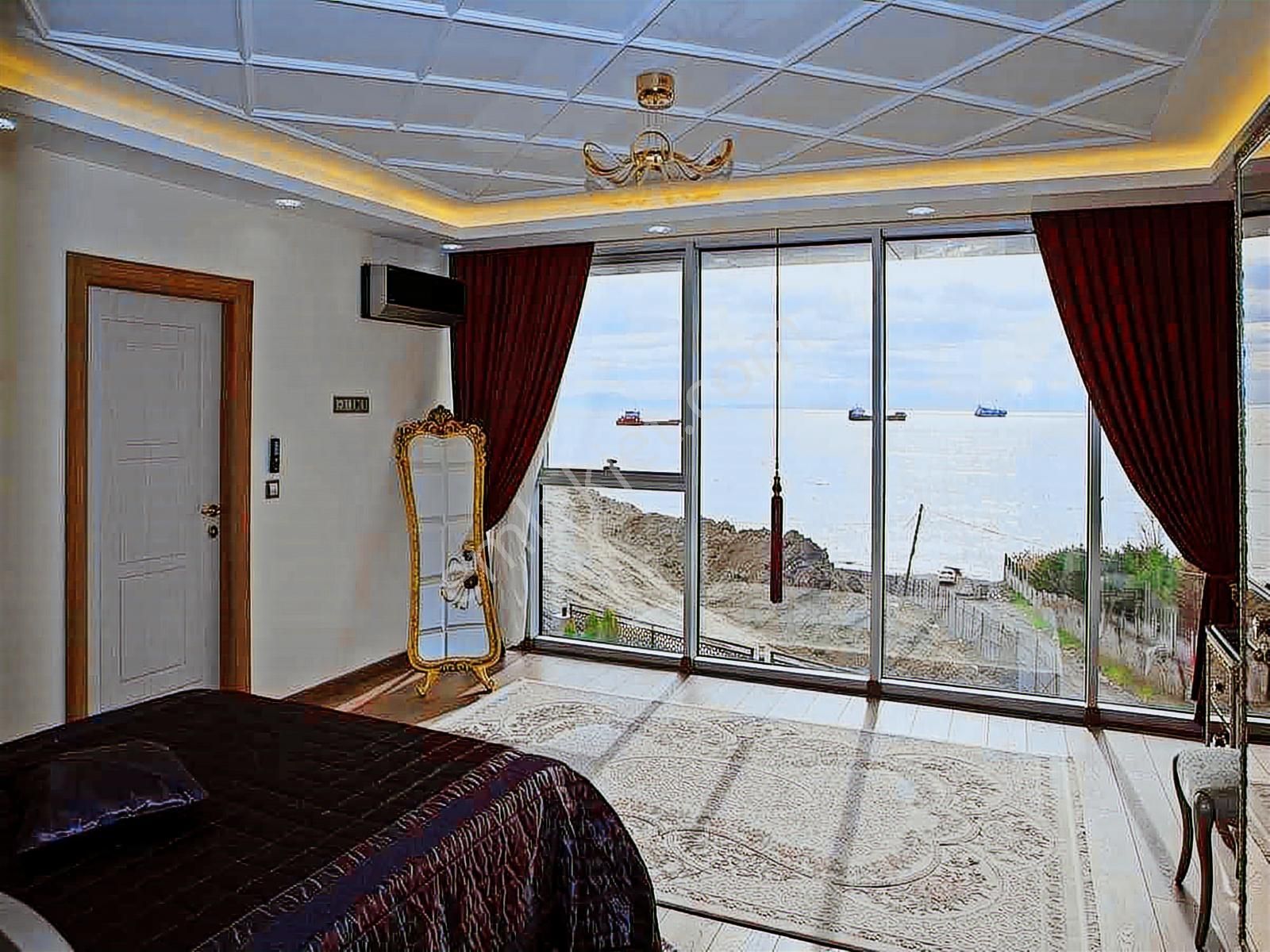 Lıve İnşaat'tan Denize Sıfır Marina'da Müstakil Site İçi Villa - Görsel 2