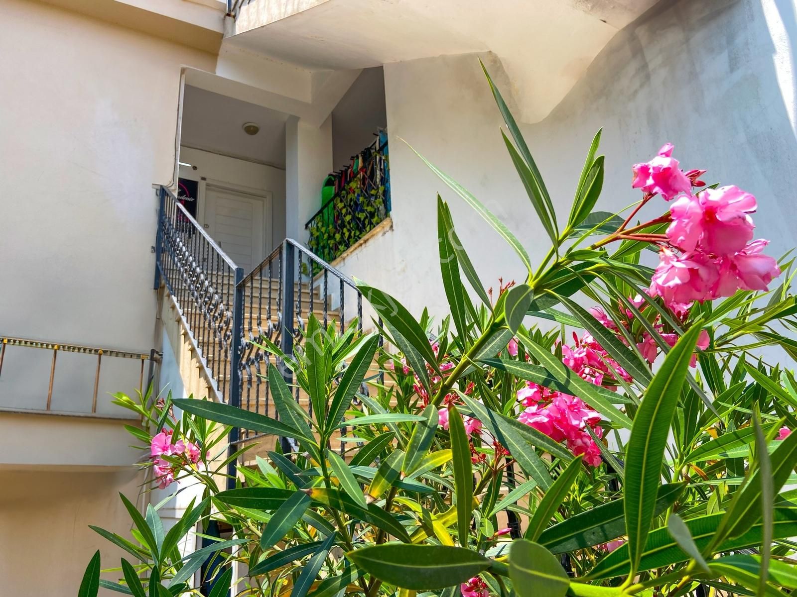 Ata'dan Siteler Cadde Cephe Tabela Değeri Yüksek Kiralık İşyeri - Görsel 18