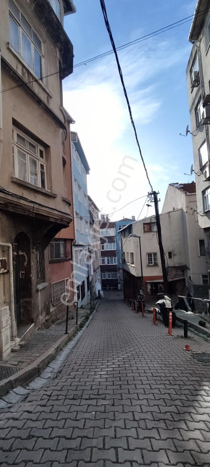 Beşiktaş'da Komple Satılık Bina Abbasağa Parkına 5 Dk - Görsel 11