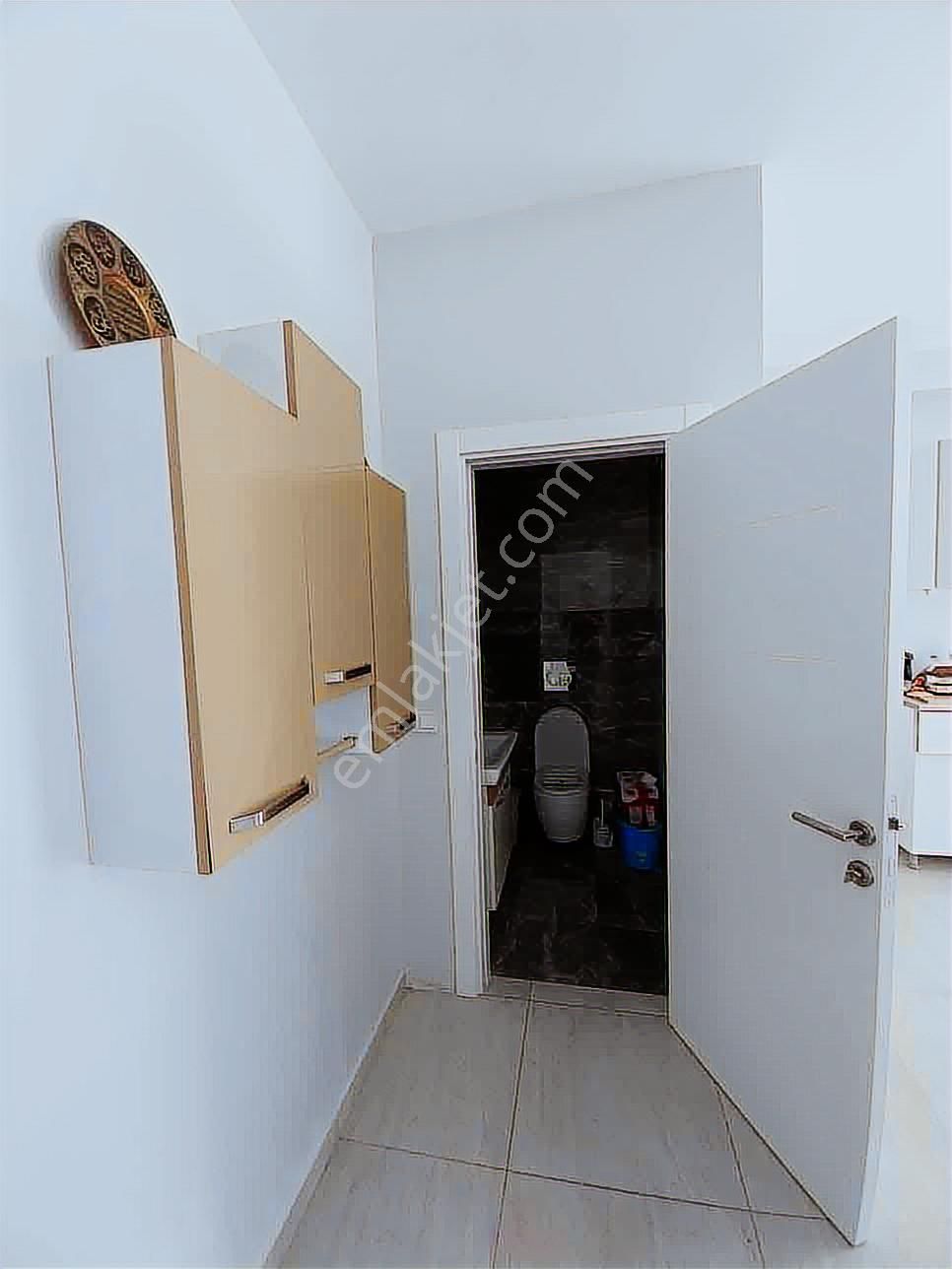 2 Katlı Geniş Cephe 160m2 Herşeyiyle Hazır Emlak Ofisi - Görsel 9