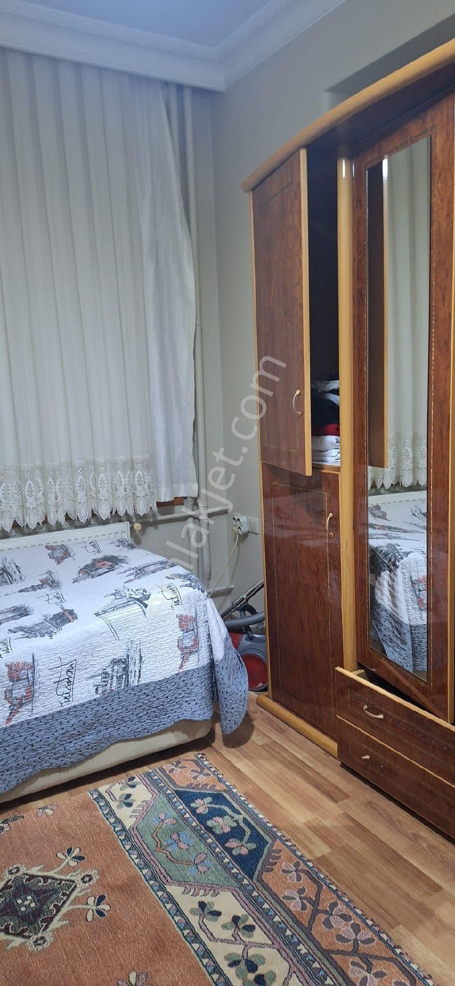 Yakada Çolakhoca Cami Yanı Arakat 1190m2 Bürüt 3+1 Bakımlı - Görsel 4