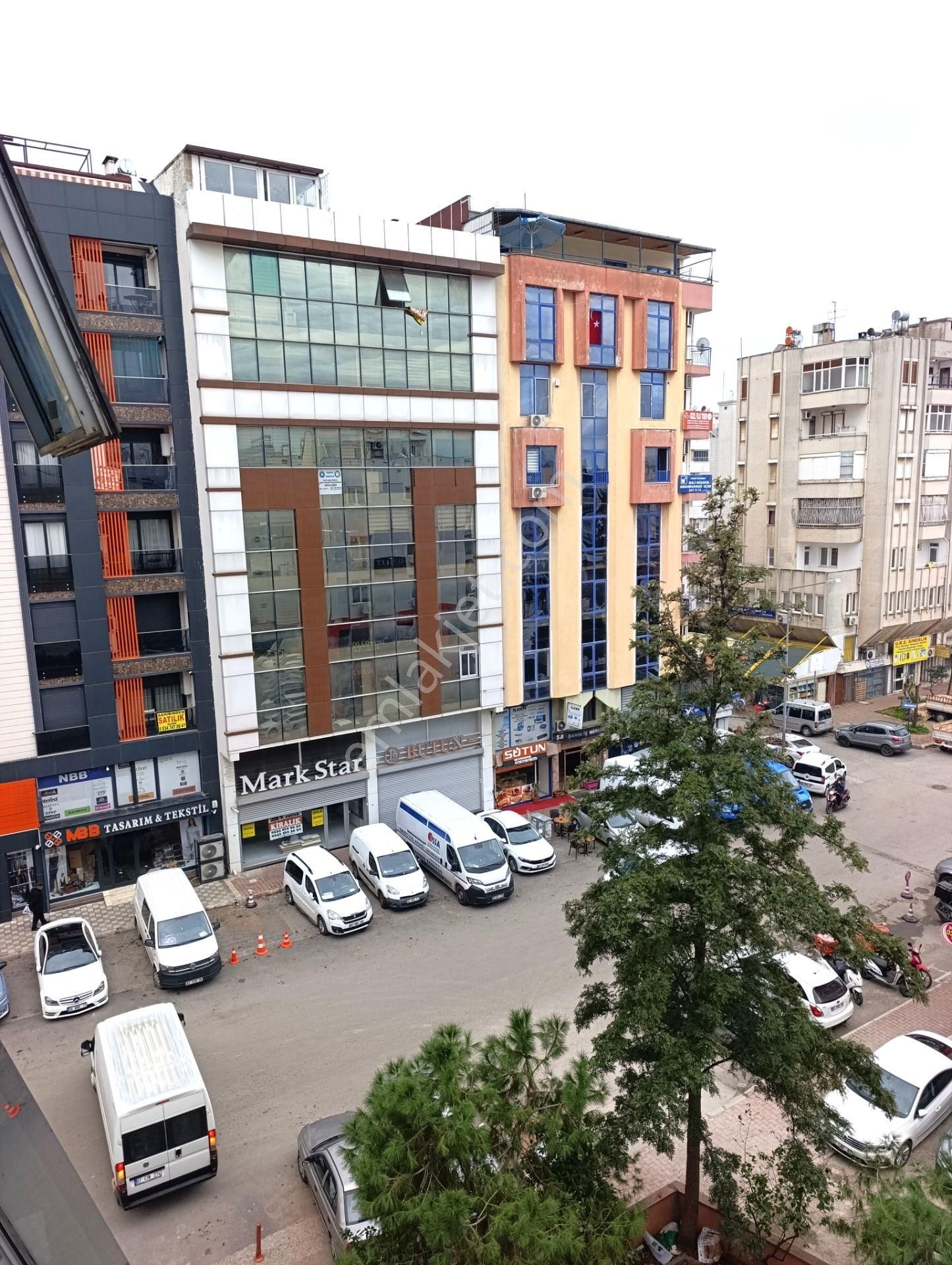 Markantalya Karşısı , Otoparklı , Asansörlü Satılık Ofis-büro