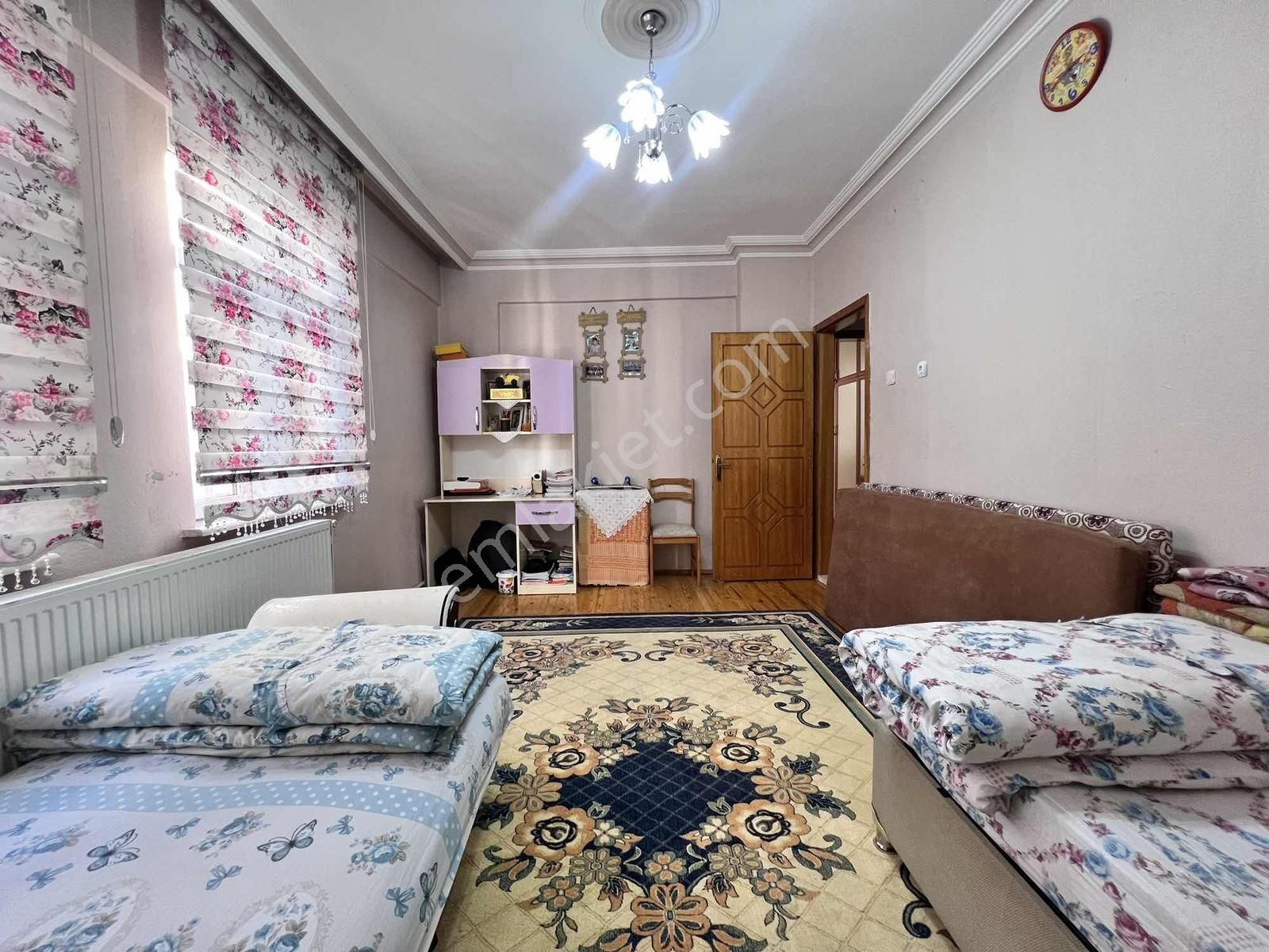 Aydınlıkevler'de Mükemmel Konum !!! 3+1 Arakat Satılık Daire - Görsel 11