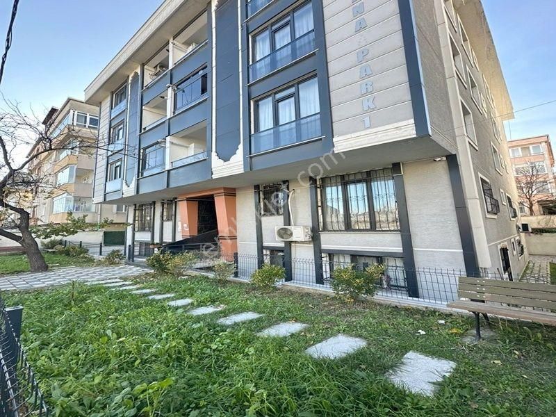 Beylikdüzü Metrobüse Yürüme Mesafesi 2+1 Ara Kat 3 Yıllık Bina ! - Görsel 4