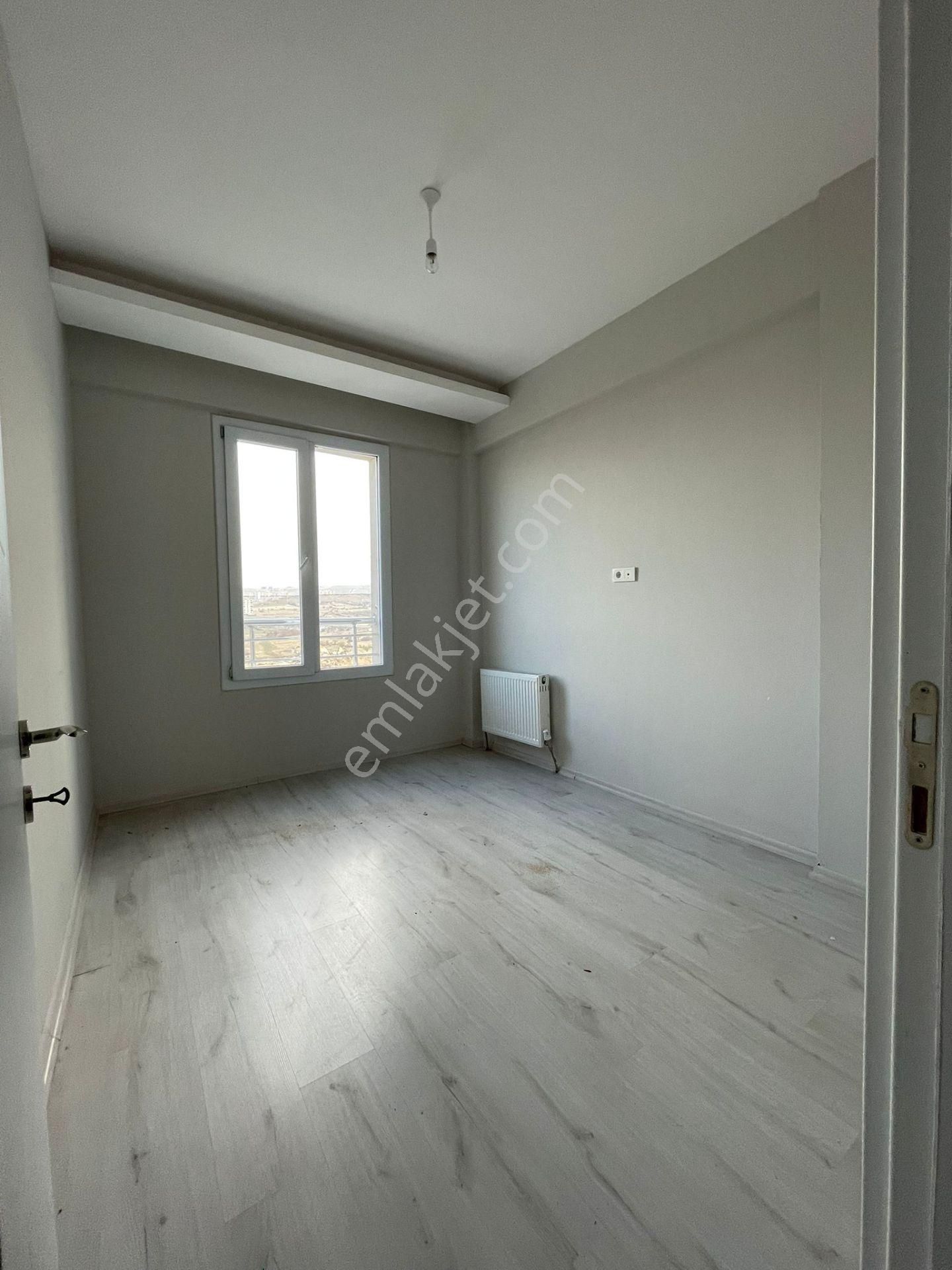 Arslan Mülk Ofisi // Serkent Tmr İnşaat 3+1 Fırsat Dairesi - Görsel 3