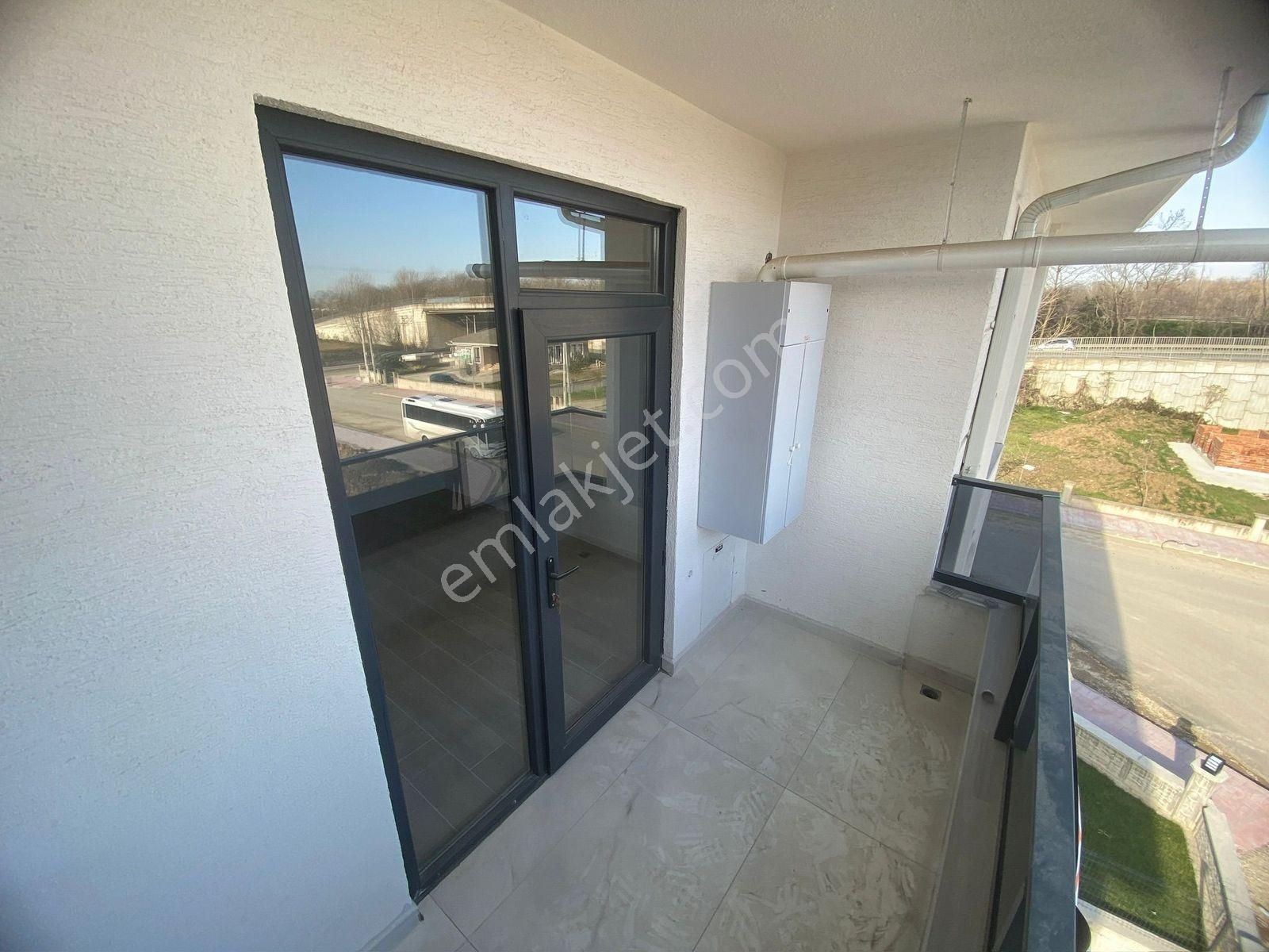 Arifiye Fatih Mah. Prestijli Sitede Sıfır 1+1 Kiralık Daire - Görsel 26