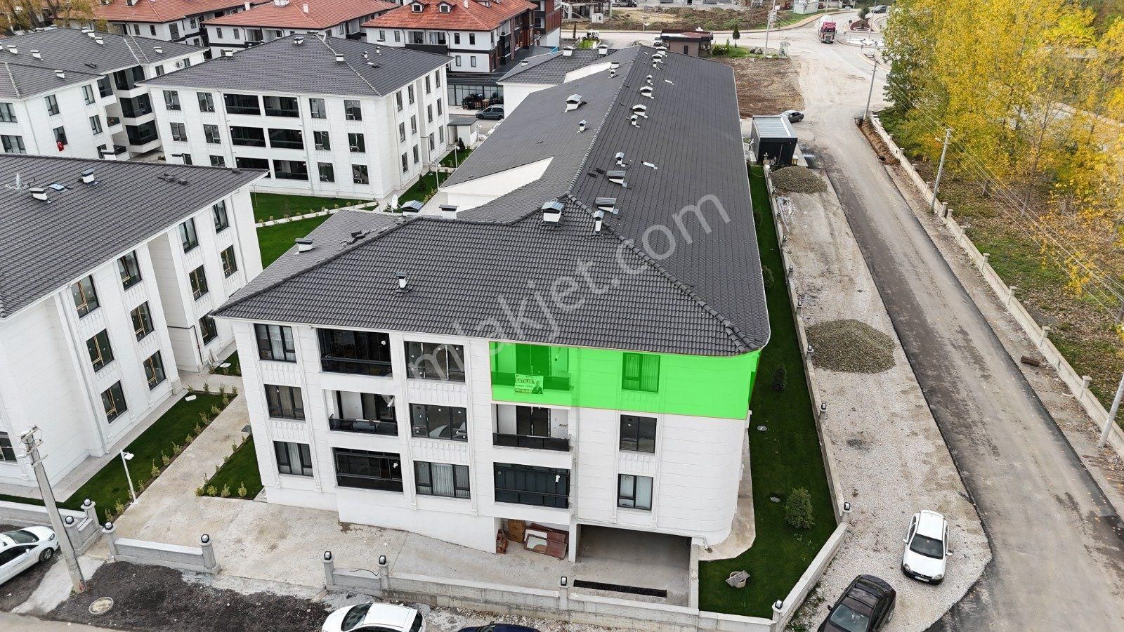 Arifiye Fatih Mah. Prestijli Sitede Sıfır 1+1 Kiralık Daire