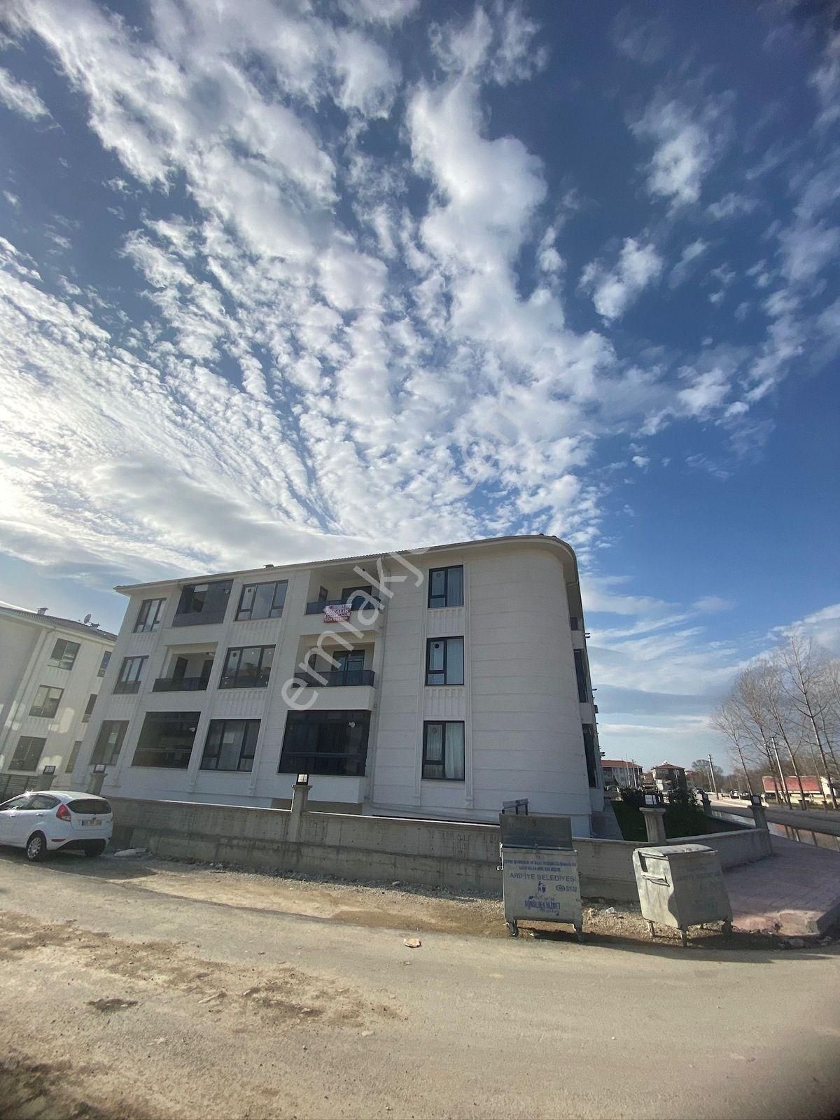 Arifiye Fatih Mah. Prestijli Sitede Sıfır 1+1 Kiralık Daire - Görsel 29