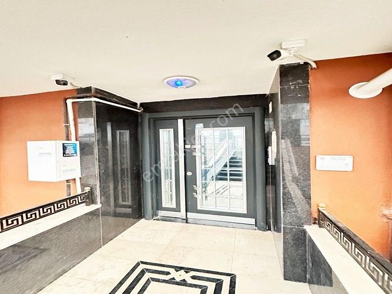 Yakuplu Metrobüse Yürüme Mesafesinde Sıfır 3+1 Ara Kat ! - Görsel 23