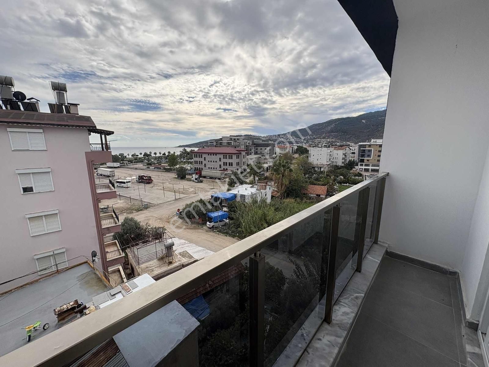 Her Odasından Deniz Manzaralı 2+1 Kiralık Daire - Görsel 7