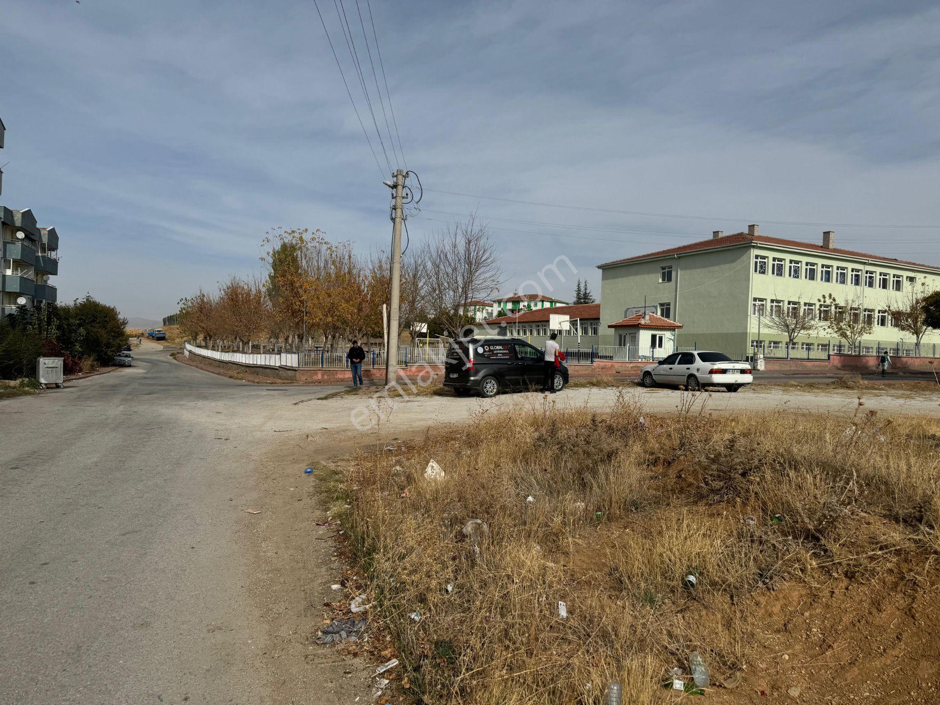 Güneykent'te Köşe Başı 5 Kat İmarlı 665 M2 Fırsat Satılık Arsa - Görsel 5