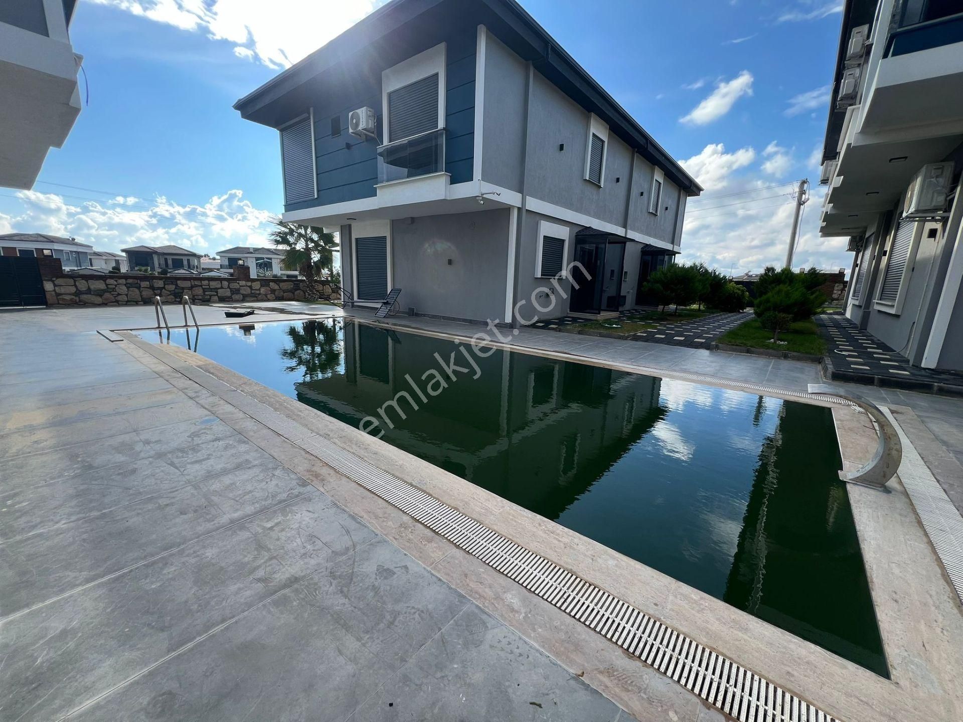 🏡 Didim Efeler Mahallesi | Havuz Başı Site İçinde 3+1 Lüks Villa-106