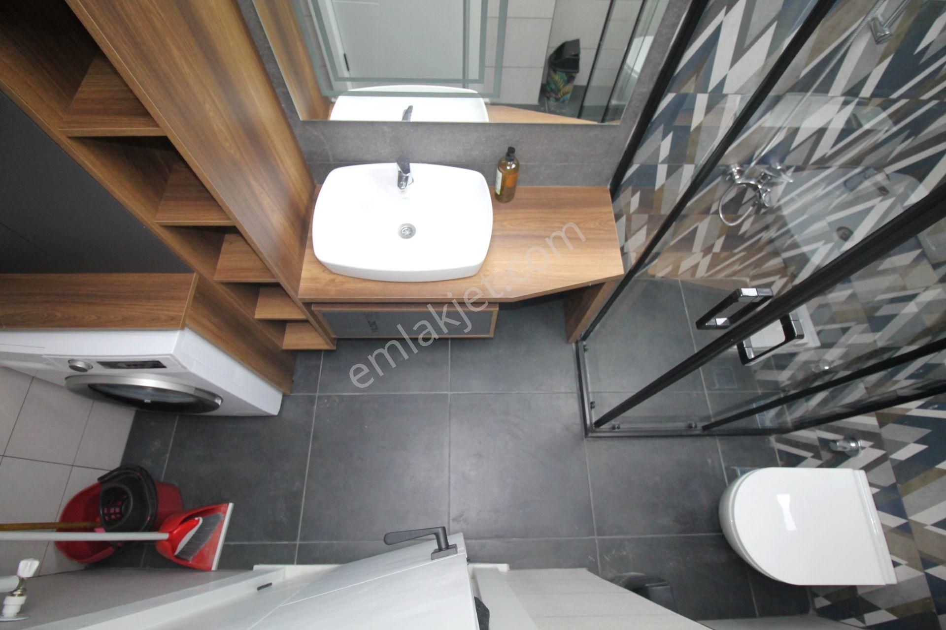 Retro’dan Deniz Mah ‘de Deniz Manzaralı Eşyalı Kiralık 1+1 - Görsel 6