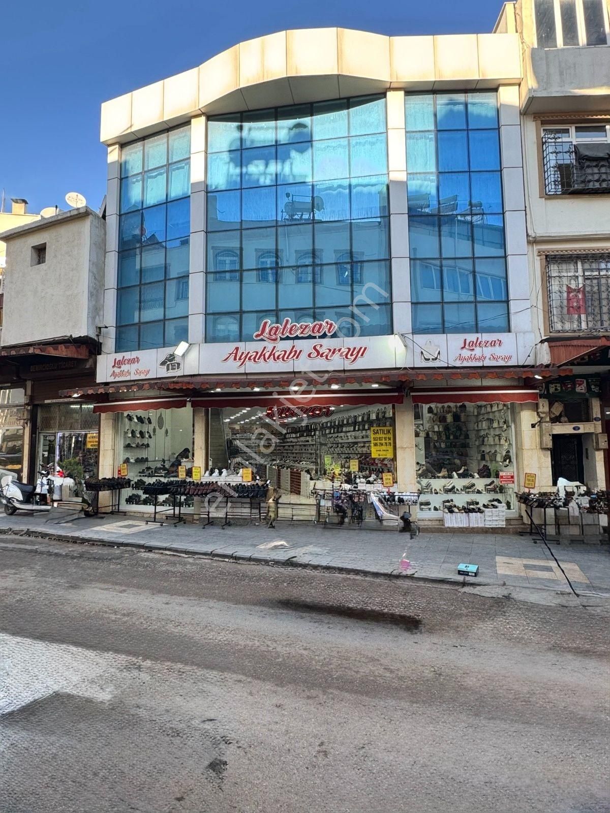 Babil Emlaktan Satlık Şehrin Göbeğinde Cadde Üzeri 3.5 Katlı İşyeri - Görsel 2