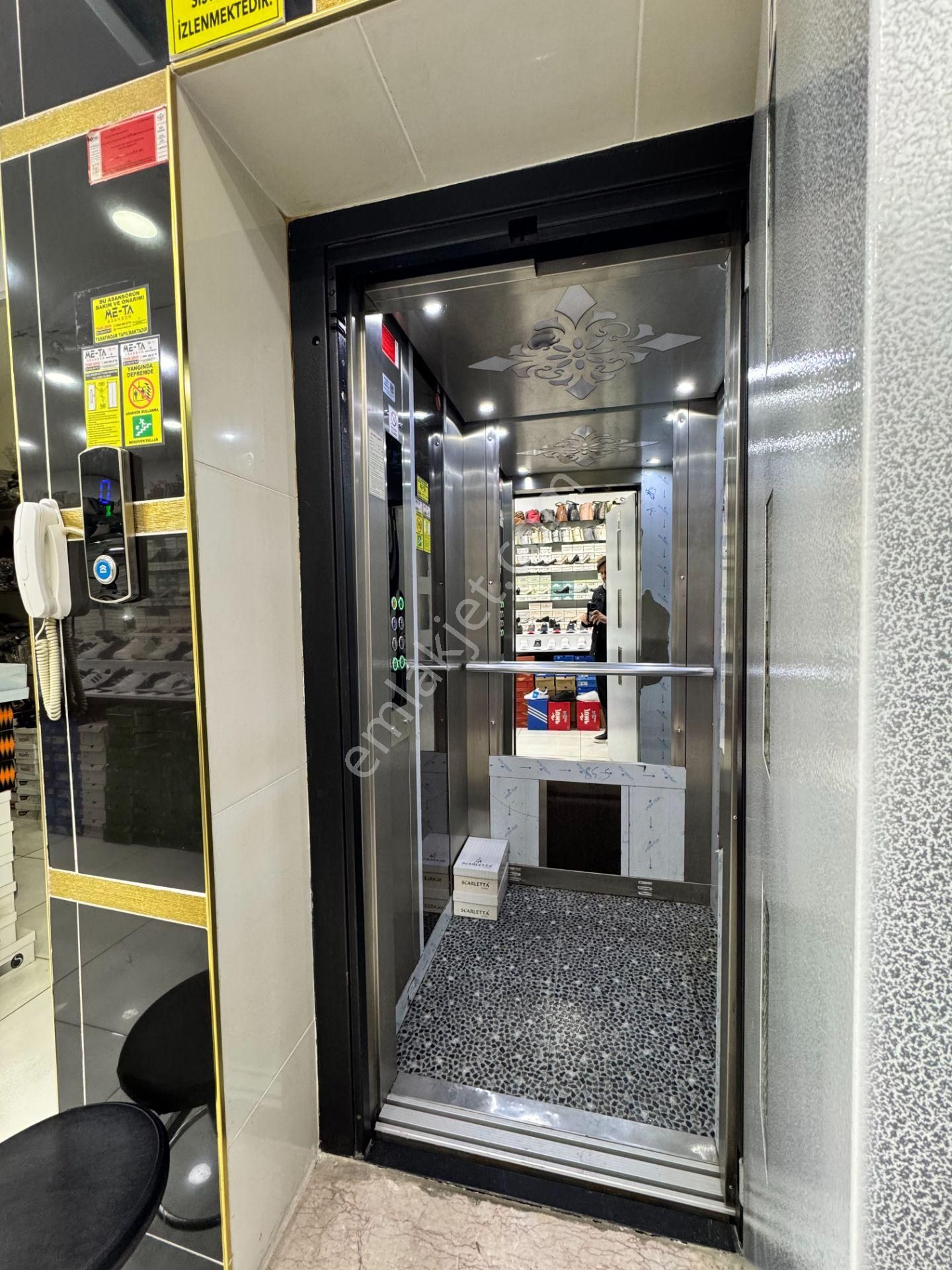 Babil Emlaktan Satlık Şehrin Göbeğinde Cadde Üzeri 3.5 Katlı İşyeri - Görsel 18