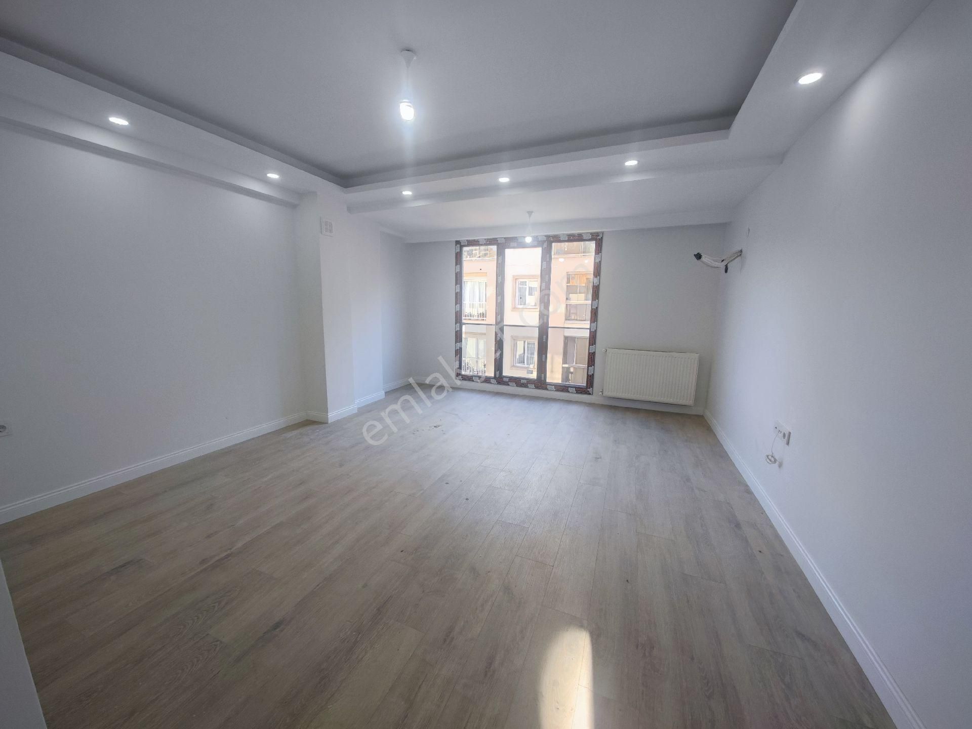 Bahçelievler Şirinevler De 2+1 75 M2