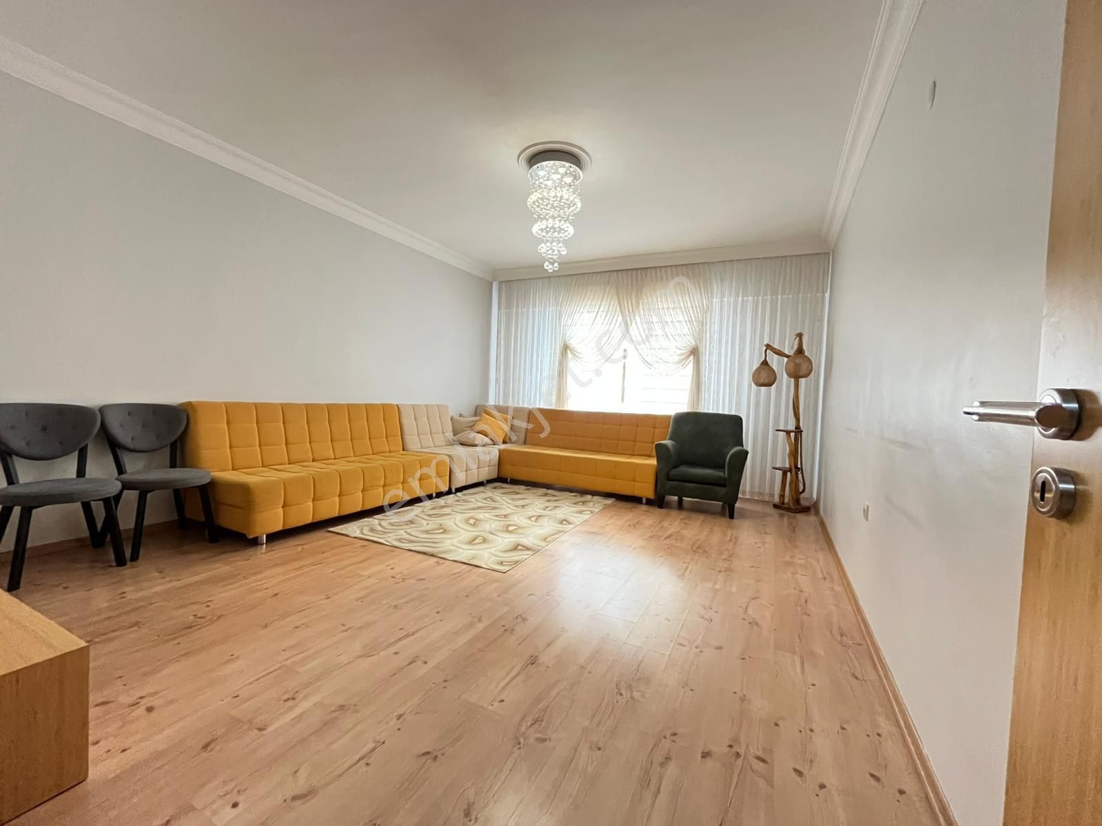 Arslan Mülk Ofisi // İldem De Anayol Üzeri Güney Cephe Lüx Daire - Görsel 9