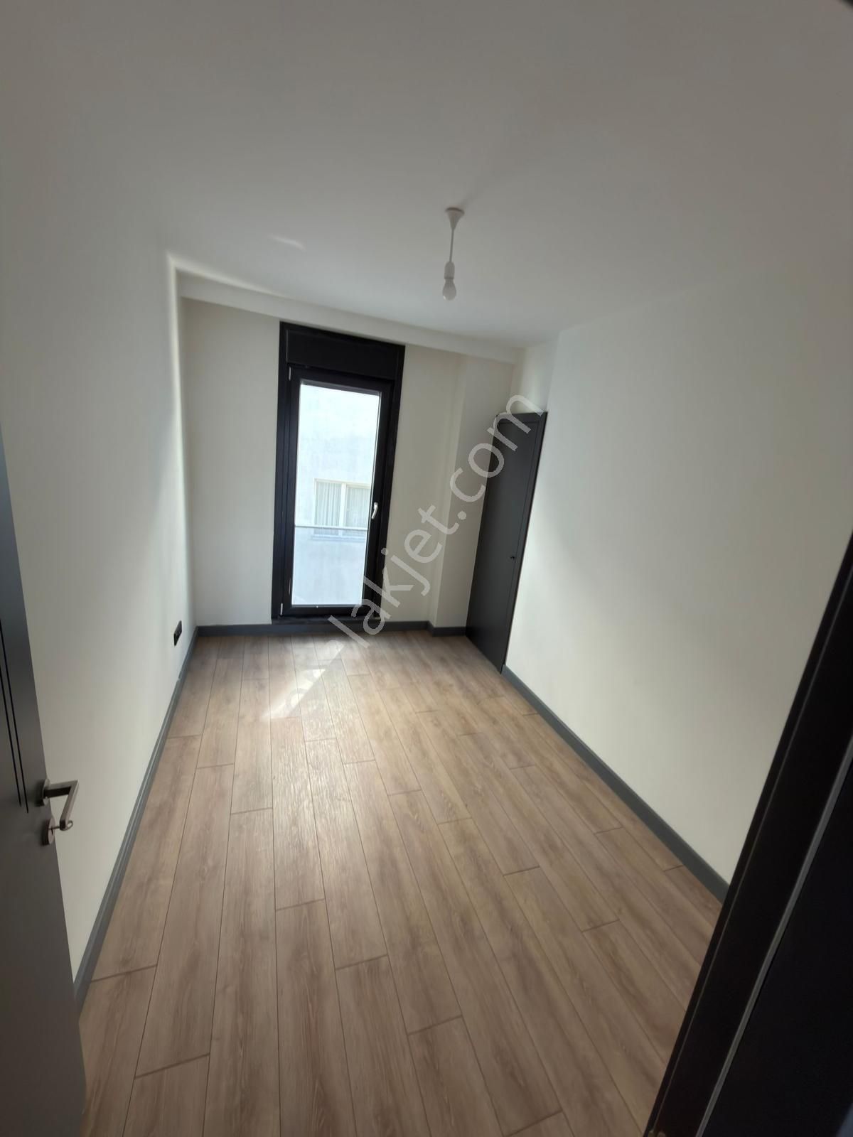 Beşiktaş'tadeniz Manzarali Satılık Sıfır 3+1 - Görsel 14