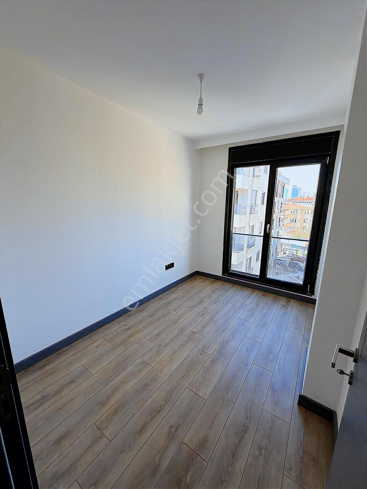 Beşiktaş'tadeniz Manzarali Satılık Sıfır 3+1 - Görsel 10