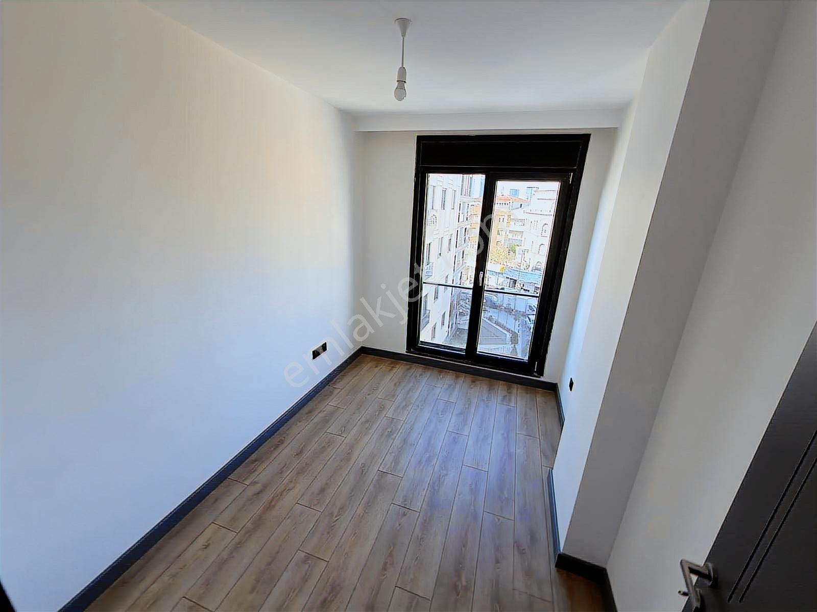 Beşiktaş'tadeniz Manzarali Satılık Sıfır 3+1 - Görsel 20