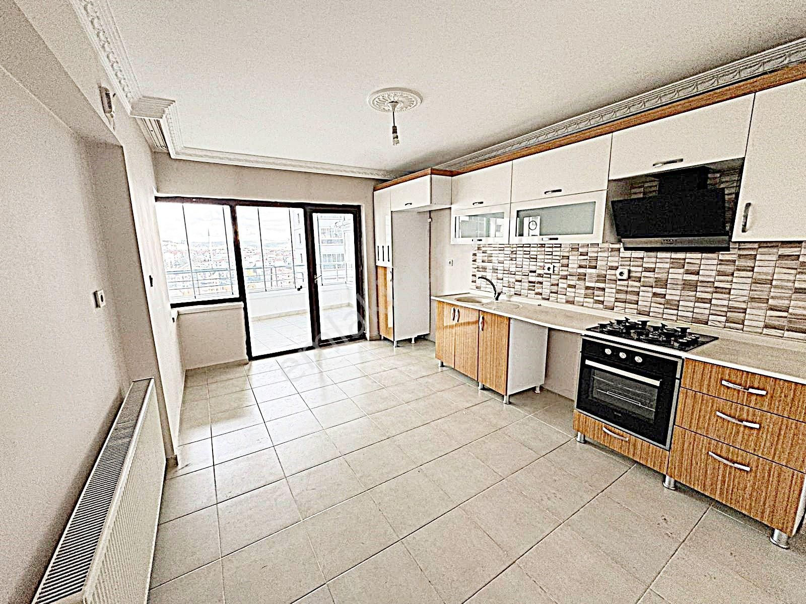 Pamuklar Sivas Cad. Üzeri Manzaralı İskanlı Ful Yapılı Güney Cep