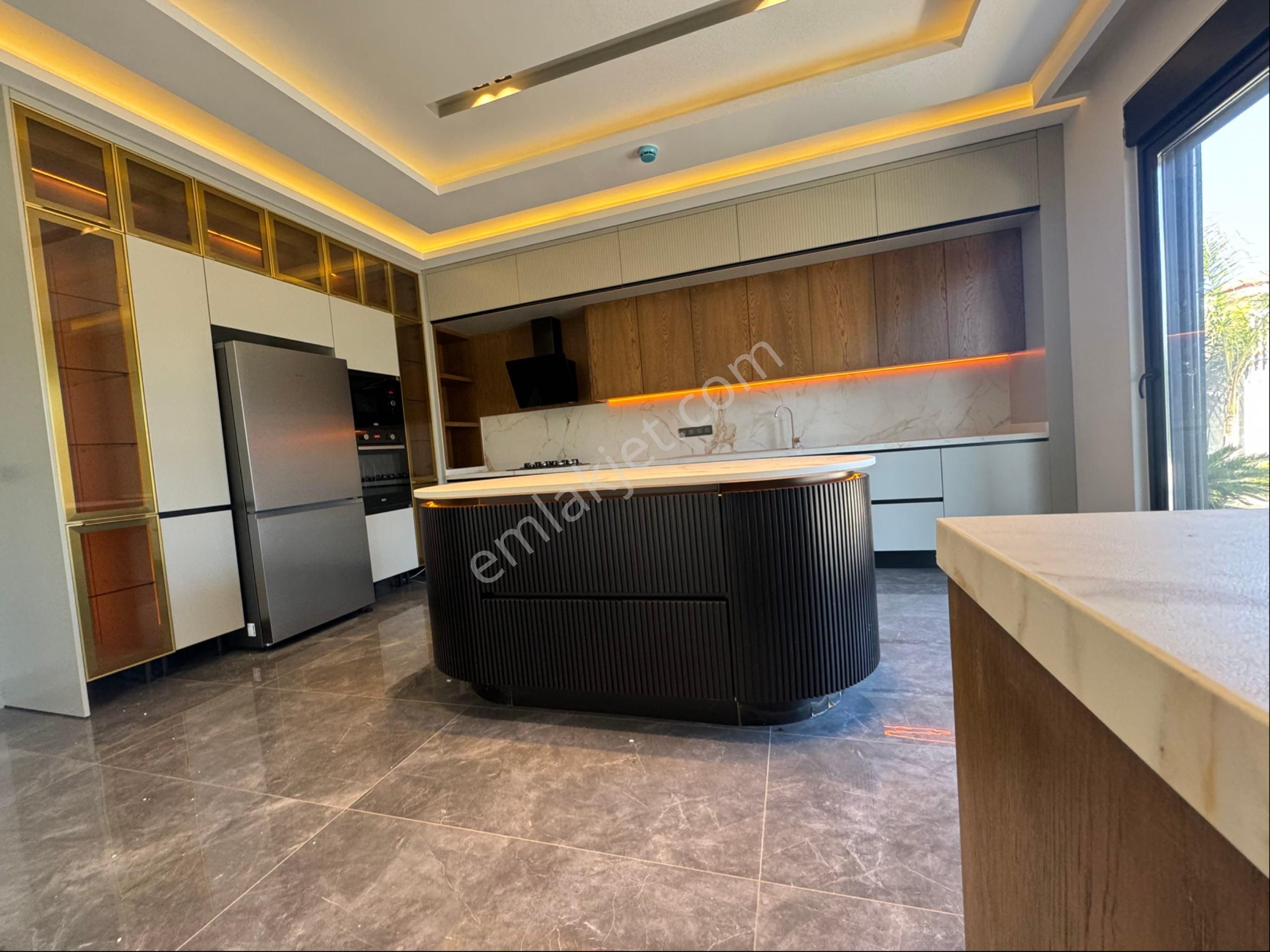 Yalınlı’da Ultra Lüks Müstakil