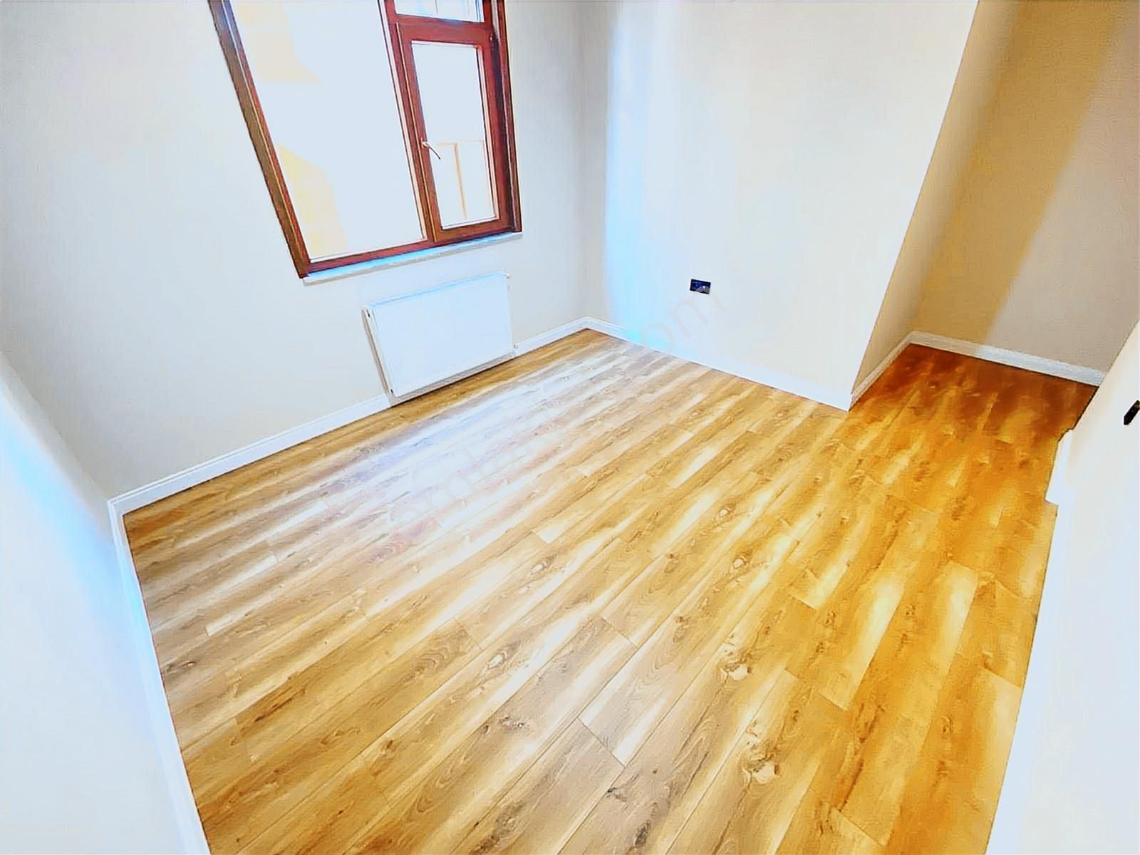 Küçükyalı'da Marmaray Metro Yakın Ön Köşe Balkonlu 2+1! - Görsel 10