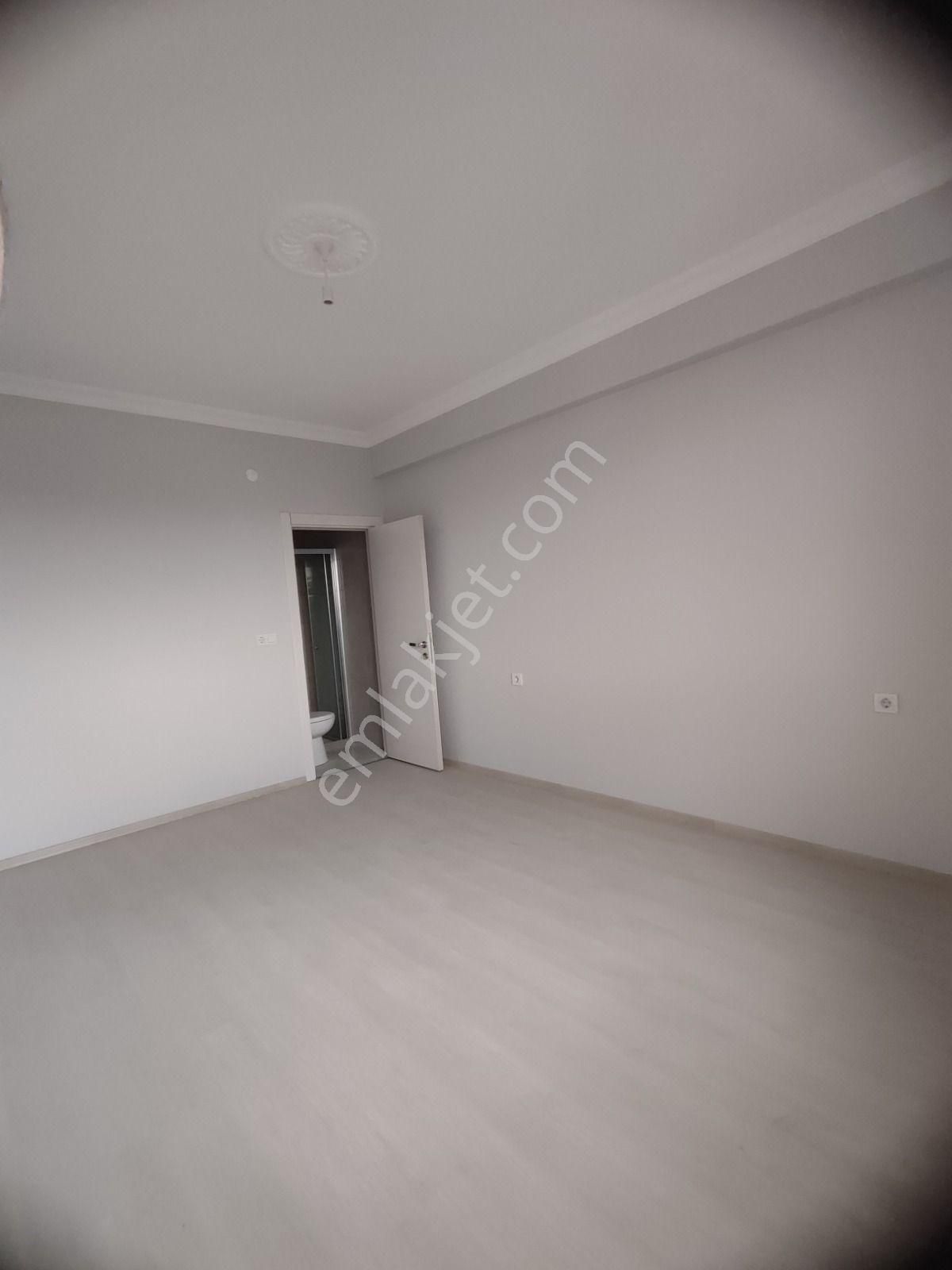 Emlak Dünyasından Pendik Kavakpınar Mahallesinde Lüks Dubleks Satılık Daire - Görsel 3