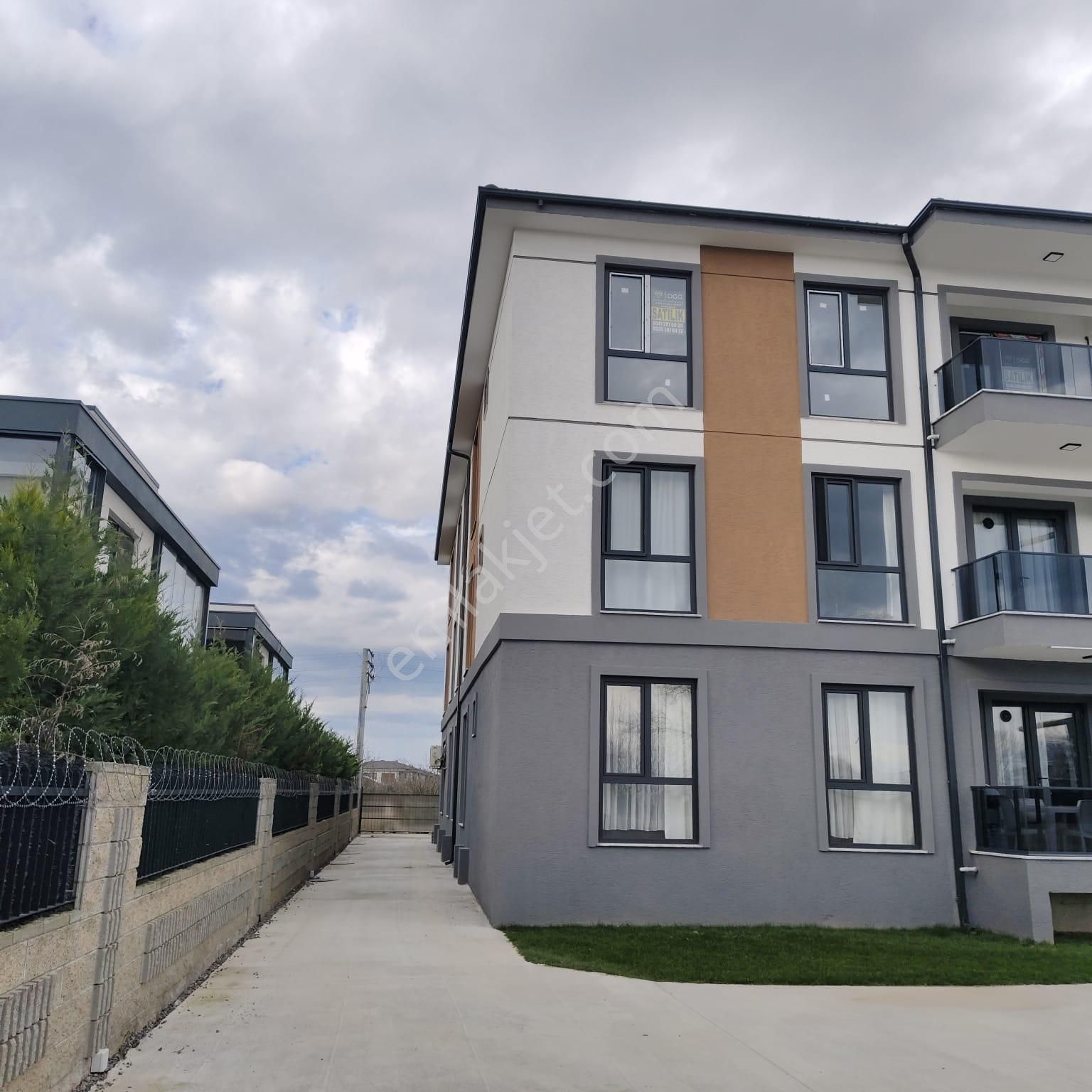 Kanalboyu Camili Yolu Esgross Market Arkası 3+1 Daire - Görsel 5