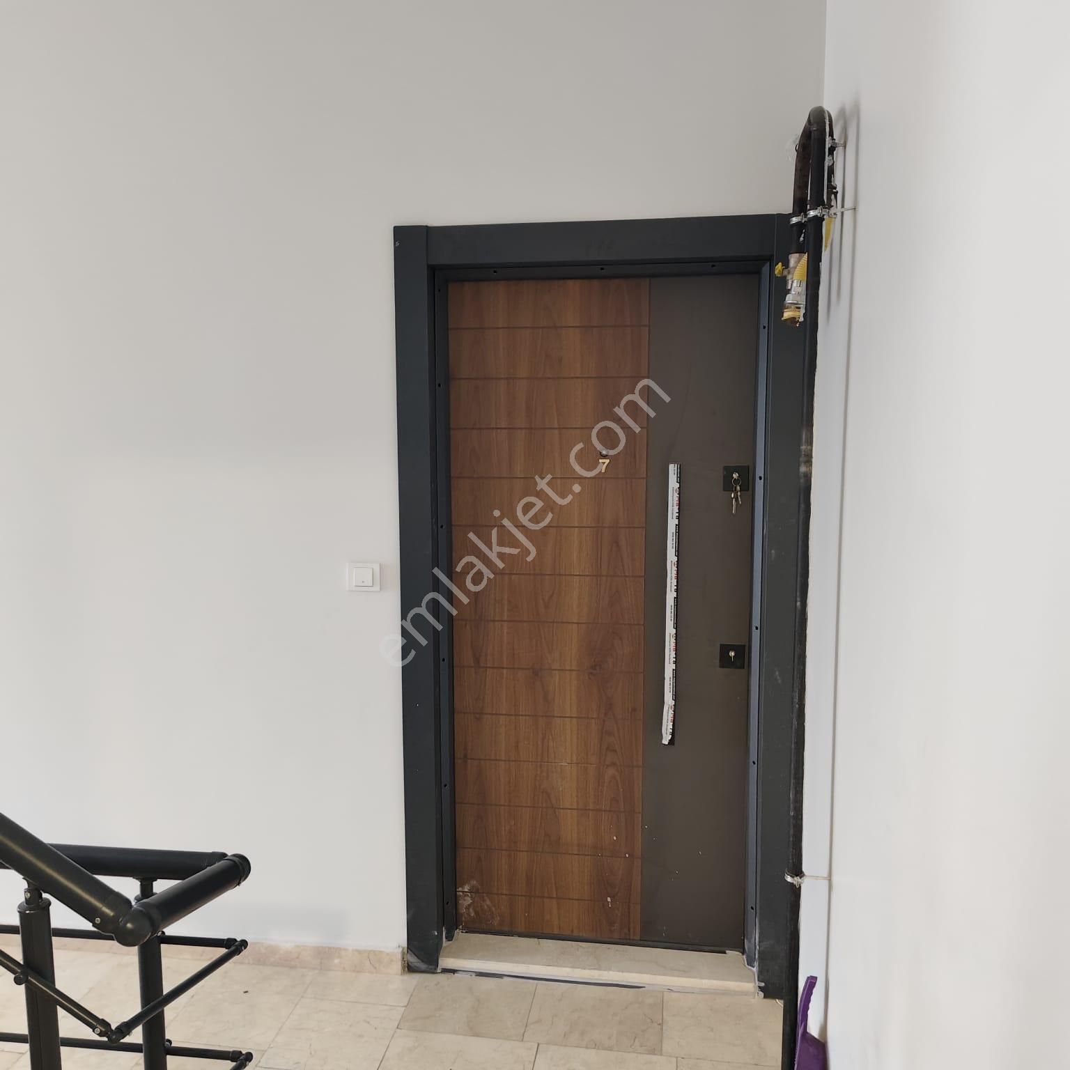 Kanalboyu Camili Yolu Esgross Market Arkası 3+1 Daire - Görsel 23