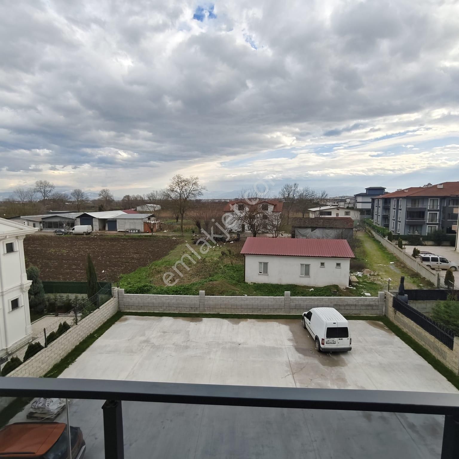 Kanalboyu Camili Yolu Esgross Market Arkası 3+1 Daire - Görsel 21