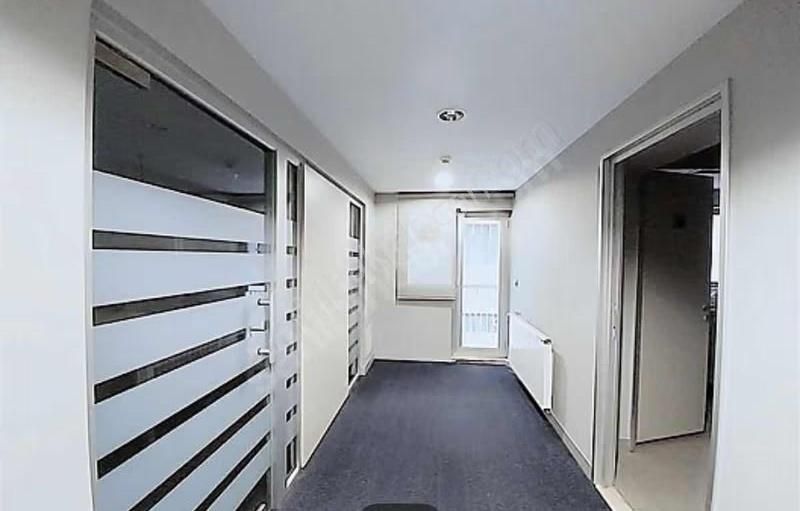 Çekirgede Kiralık 126 Metre² Eşyalı Ofis - Görsel 2