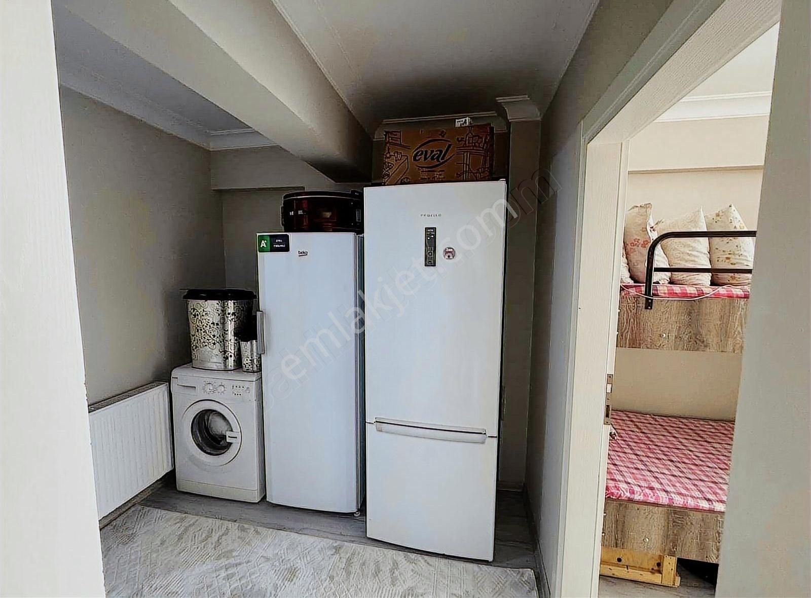 Emek Karanfil Caddesinde 2+1 Daire - Görsel 18