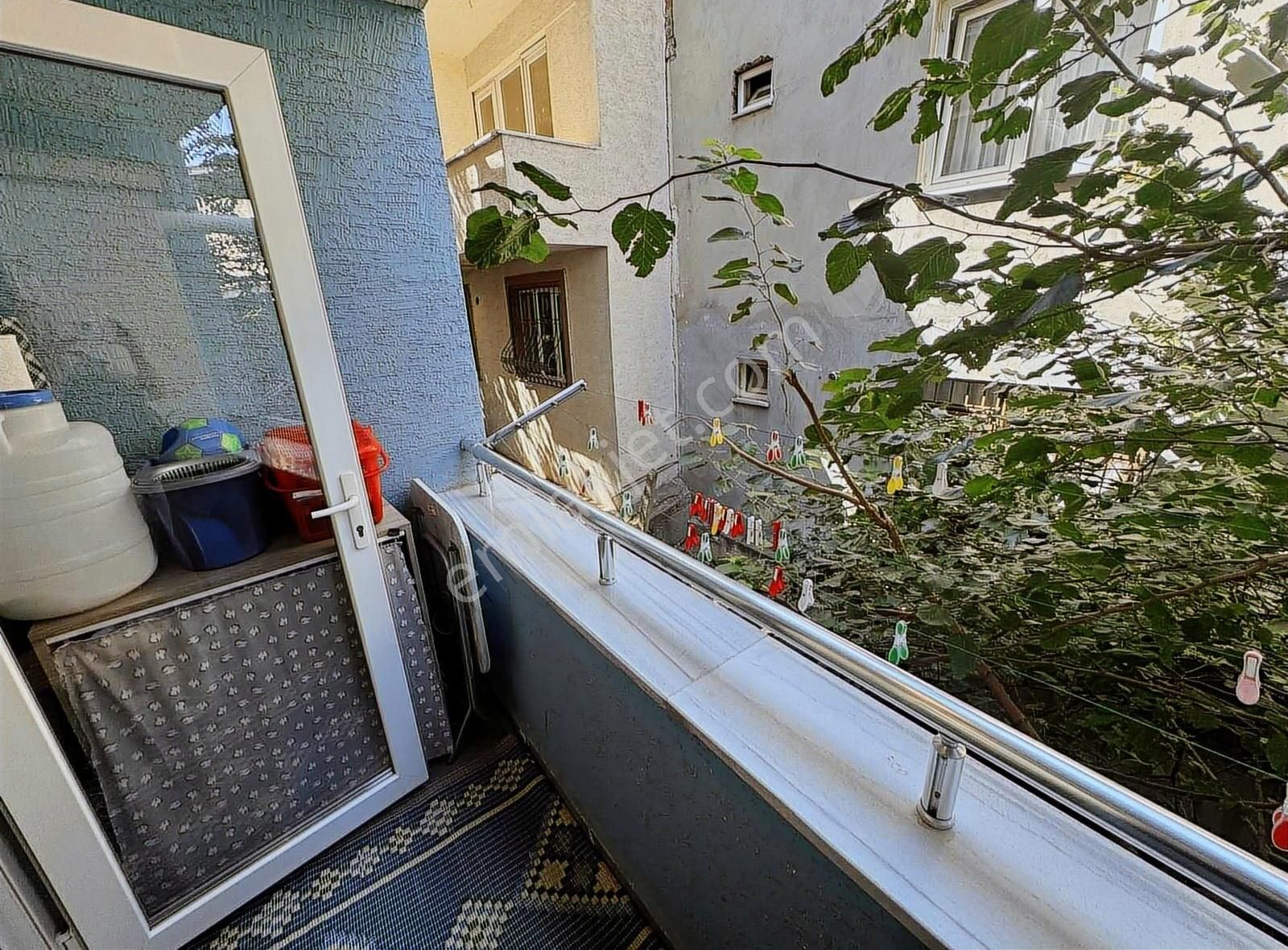 Emek Karanfil Caddesinde 2+1 Daire - Görsel 14