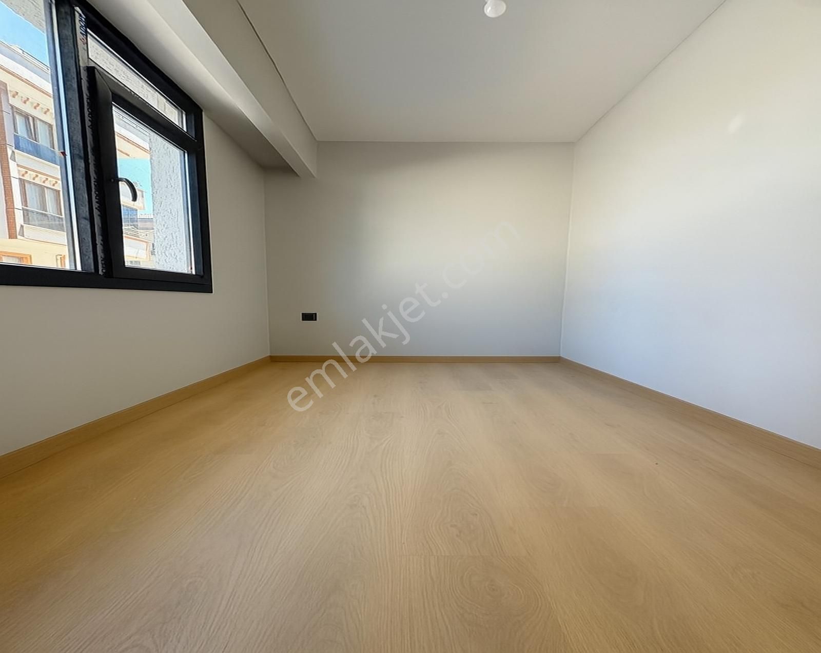 Beylikdüzü Lıve İnşaattan Az Katlı Sıfır Krediye Uygun 2+1 Daire - Görsel 2