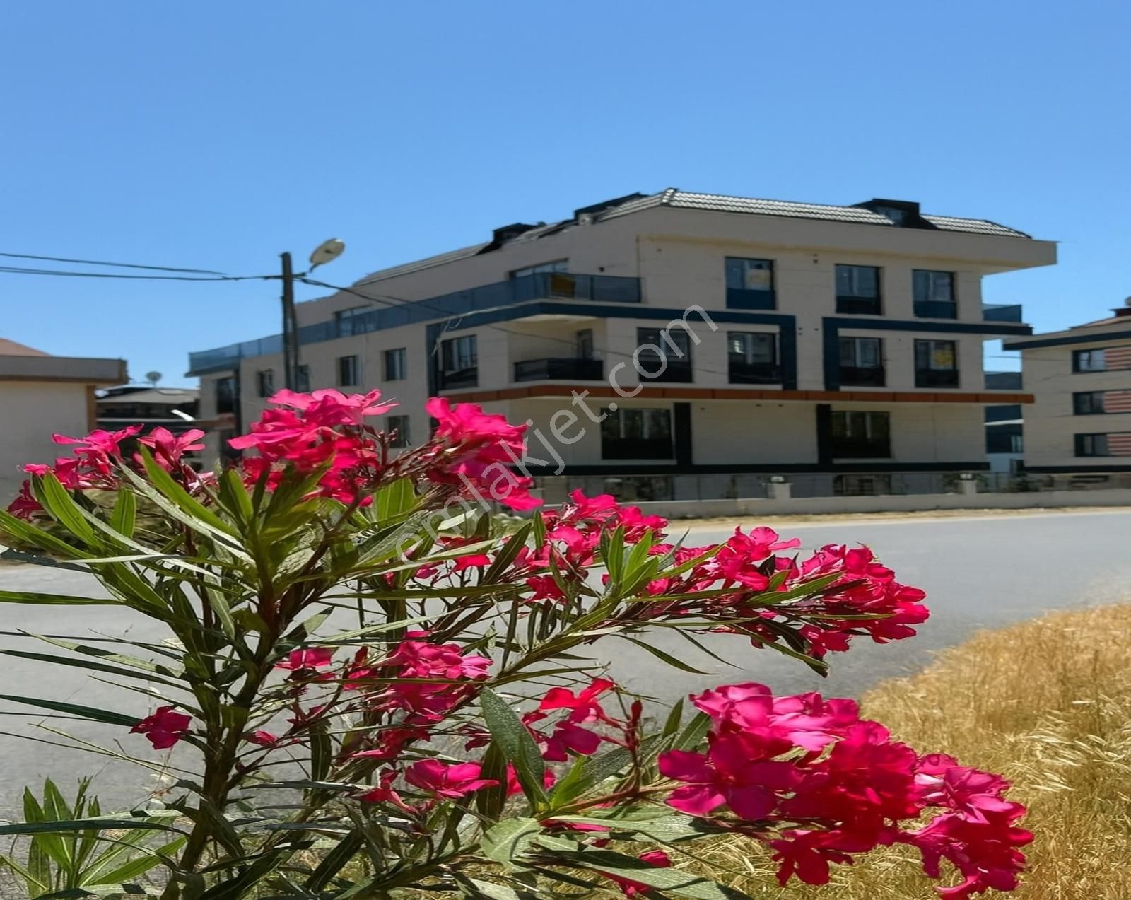 Beylikdüzü Lıve İnşaattan Az Katlı Sıfır Krediye Uygun 2+1 Daire - Görsel 28