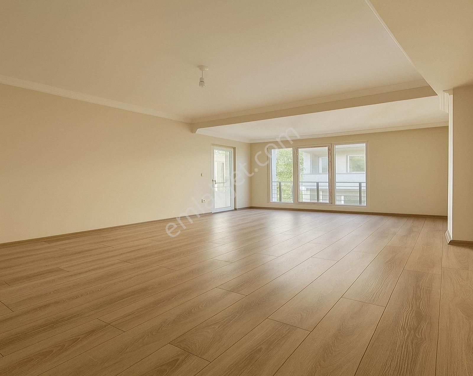 Beylikdüzü Merkezi Konum Kısa Katlı Bina Sıfır Geniş 2+1 Fırsatı - Görsel 9