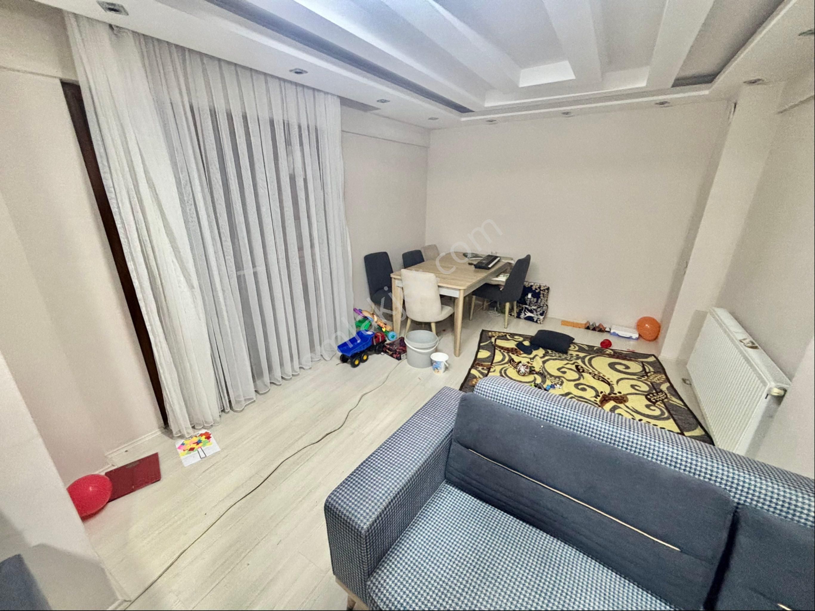 Atalar Mahallesinde Asansörlü 3+1 Kapalı Teraslı Satılık Daire - Görsel 6