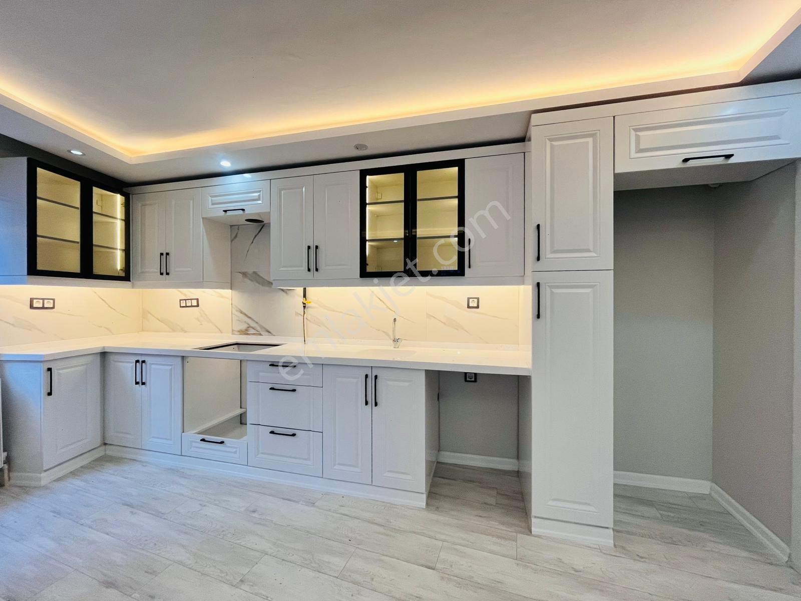 Teyfikiye Mahallesi🏡 ✅3+1 125m2 5 Katlının 2 Katı ❇️full Tadilatlı Petek Kombili - Görsel 18
