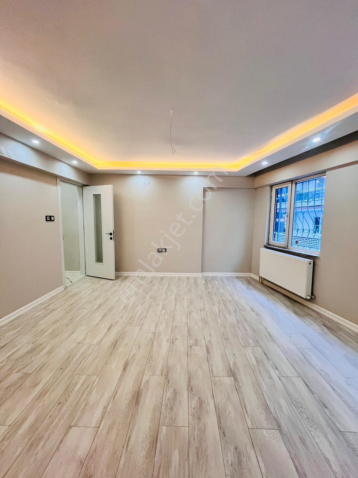 Teyfikiye Mahallesi🏡 ✅3+1 125m2 5 Katlının 2 Katı ❇️full Tadilatlı Petek Kombili - Görsel 3