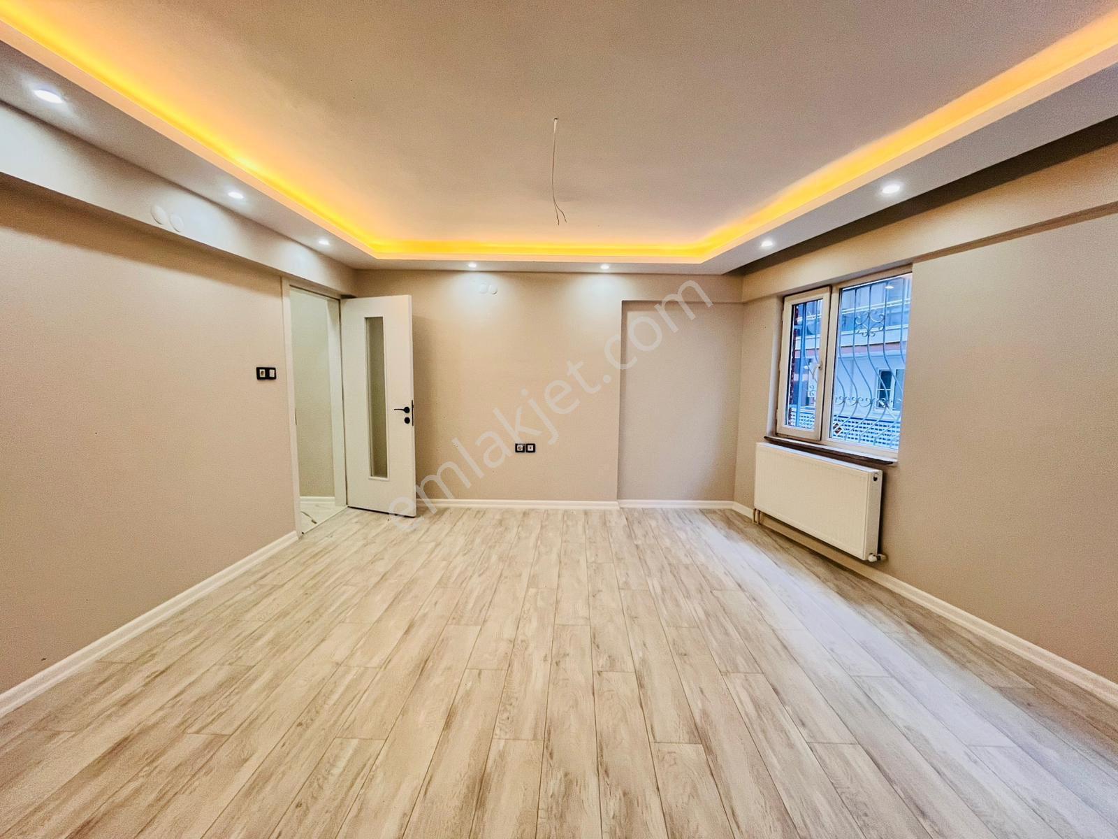 Teyfikiye Mahallesi🏡 ✅3+1 125m2 5 Katlının 2 Katı ❇️full Tadilatlı Petek Kombili - Görsel 7
