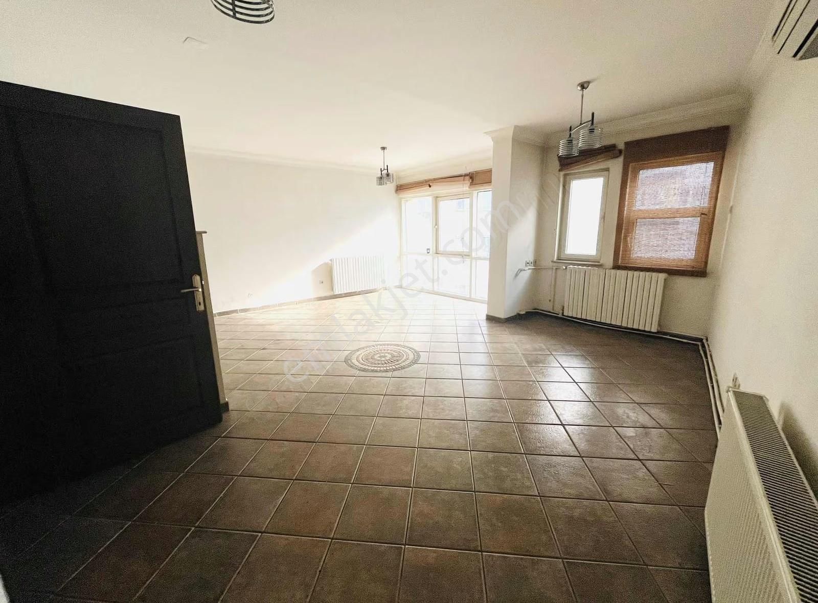 Osmangazi Hüzmen Plazada 1+1 Kiralık Ofis - Görsel 11