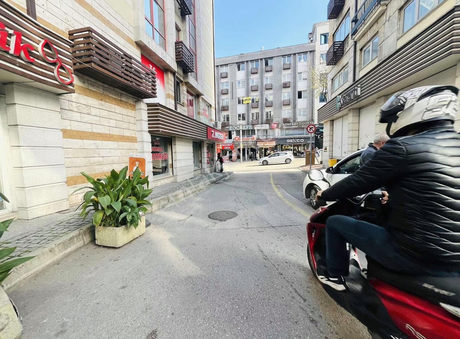 Osmangazi Hüzmen Plazada 1+1 Kiralık Ofis - Görsel 8