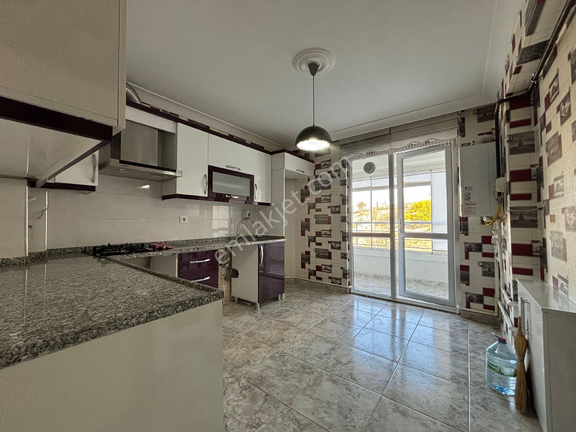 Yükseltepe Mah Satılık 4+1 Yapılı Geniş Ferah Daire 4+1 2 Kat - Görsel 14