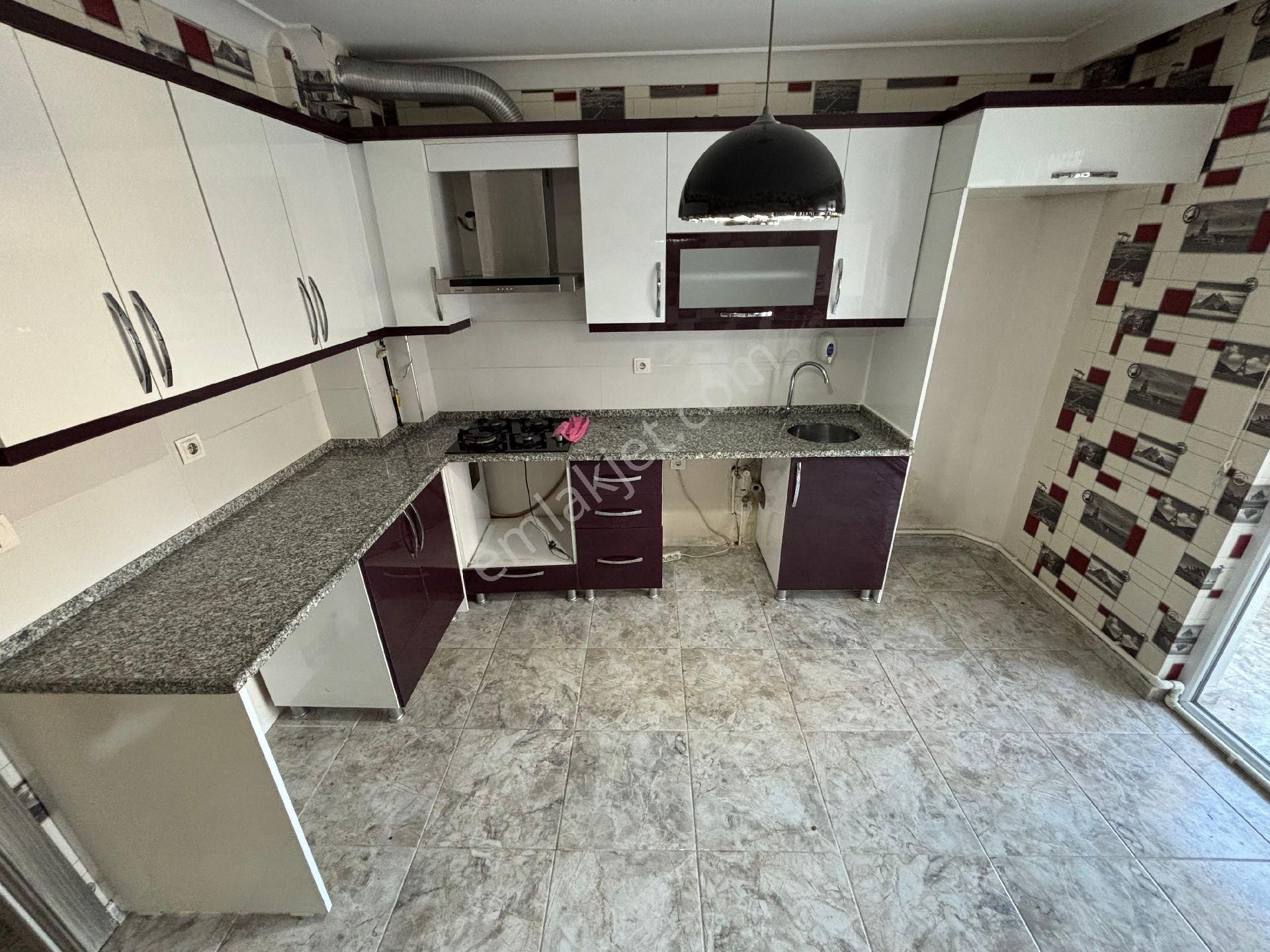 Yükseltepe Mah Satılık 4+1 Yapılı Geniş Ferah Daire 4+1 2 Kat - Görsel 3