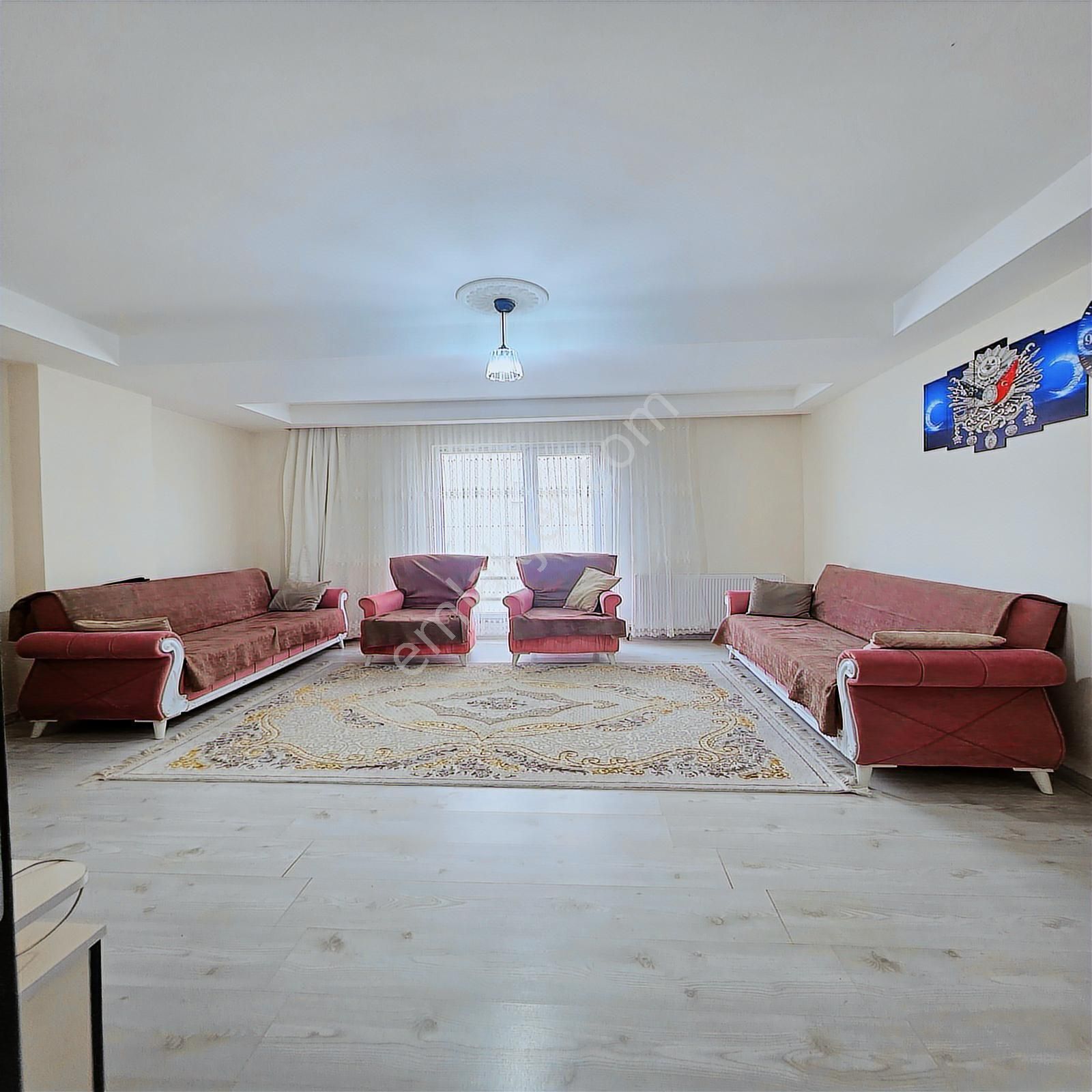 Yuvakuran'dan Bağlık Mah Merkezi Konumda 3+1 Kelepir Daire Acil