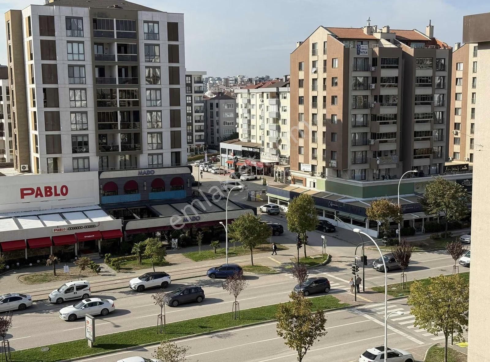 Özlüce Bulvar'da Kiralık Geniş Ferah Daire - Görsel 8